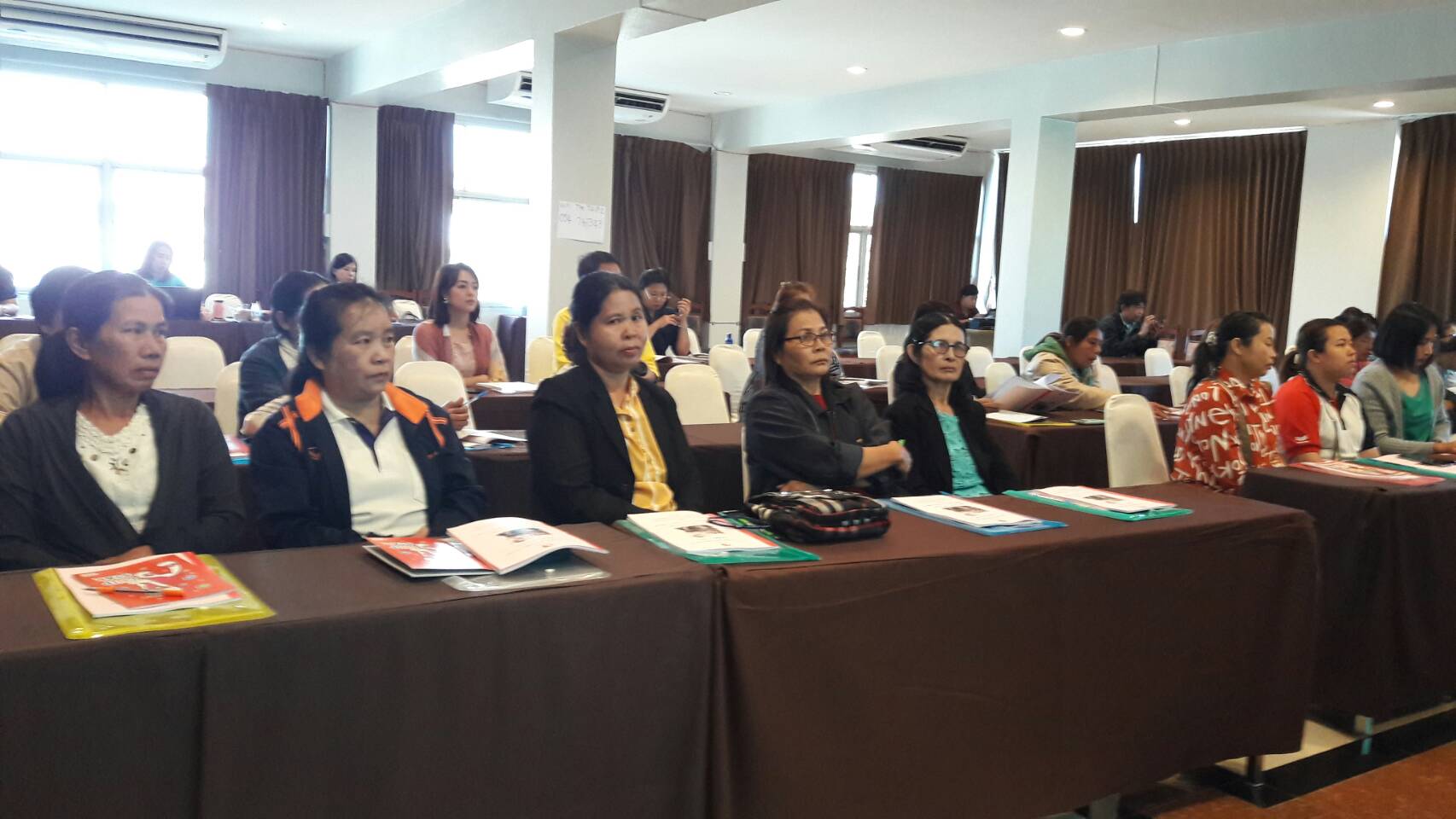 @น่าน : พัฒนาชุมชนส่งเสริมเศรษฐกิจฐานราก สร้างงาน สร้างอาชีพ สร้างรายได้กองทุนพัฒนาบทบาทสตรี