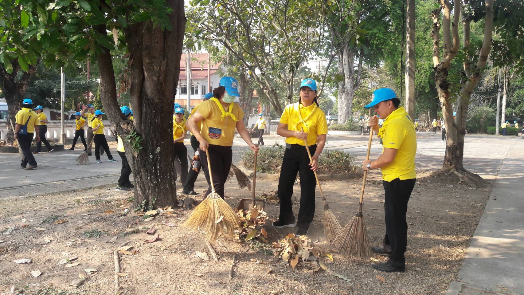 @น่าน : กิจกรรมจิตอาสาพัฒนาปรับภูมิทัศน์ถวายพระราชกุศลและน้อมรำลึกเนื่องในวันพ่อขุนรามคำแหงมหาราชประจำปี 2563