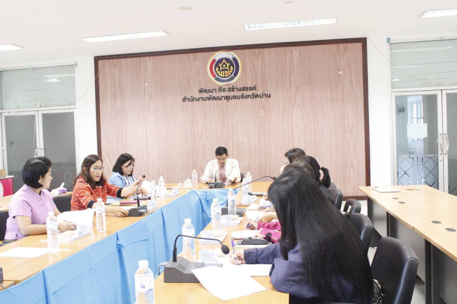 @น่าน : ประชุมคณะกรรมการฝ่ายตัดสินการประกวดร้านนิทรรศการของอำเภอและหน่วยงานในงานประจำปีและของดีเมืองน่าน ประจำปี 2563