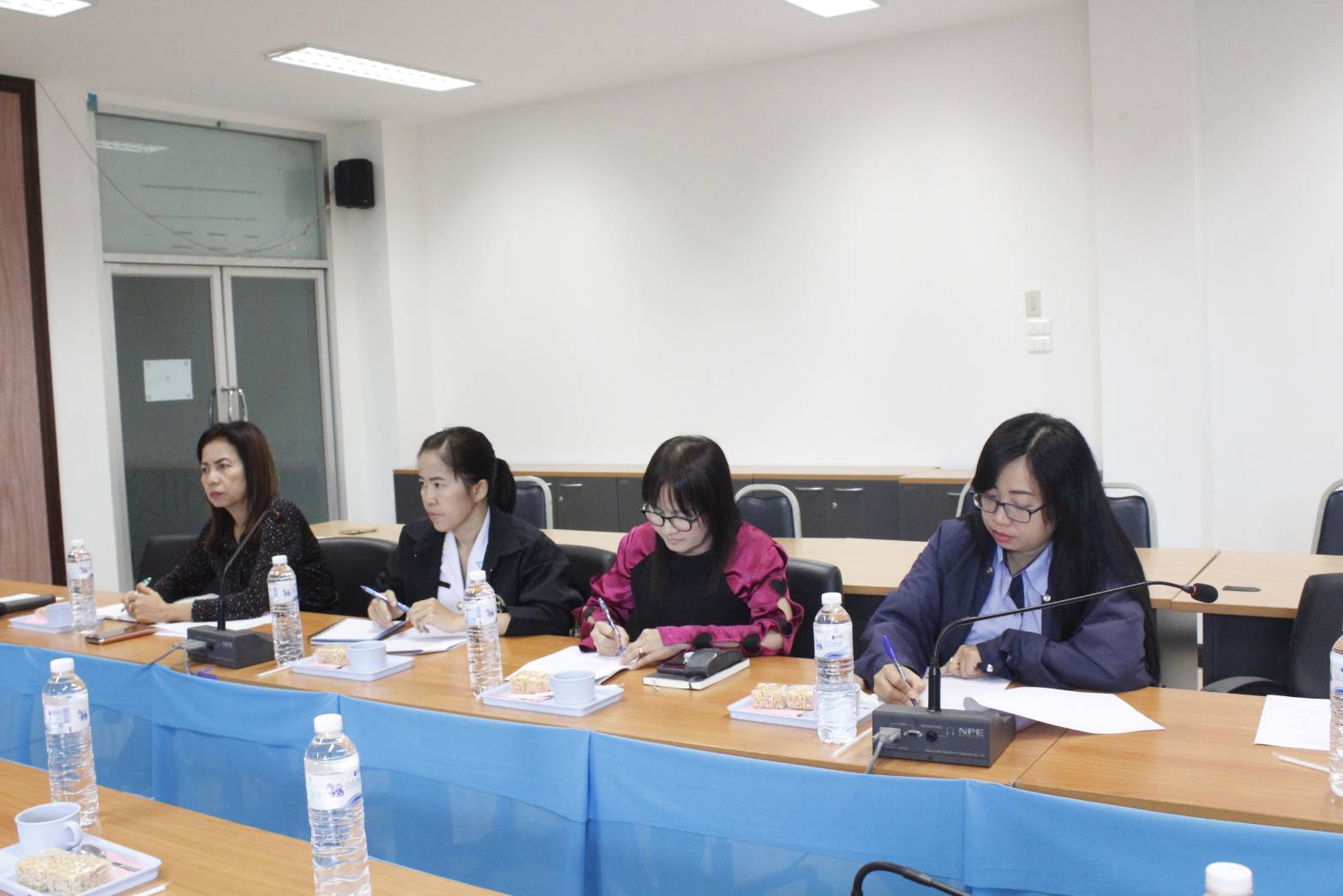 @น่าน : ประชุมคณะกรรมการฝ่ายตัดสินการประกวดร้านนิทรรศการของอำเภอและหน่วยงานในงานประจำปีและของดีเมืองน่าน ประจำปี 2563