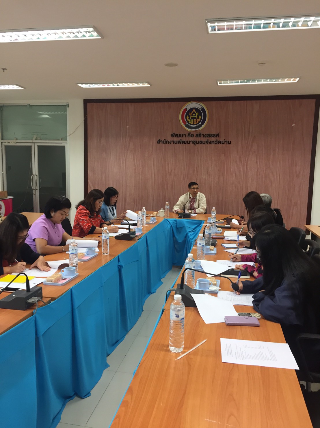 @น่าน : ประชุมคณะกรรมการฝ่ายตัดสินการประกวดร้านนิทรรศการของอำเภอและหน่วยงานในงานประจำปีและของดีเมืองน่าน ประจำปี 2563