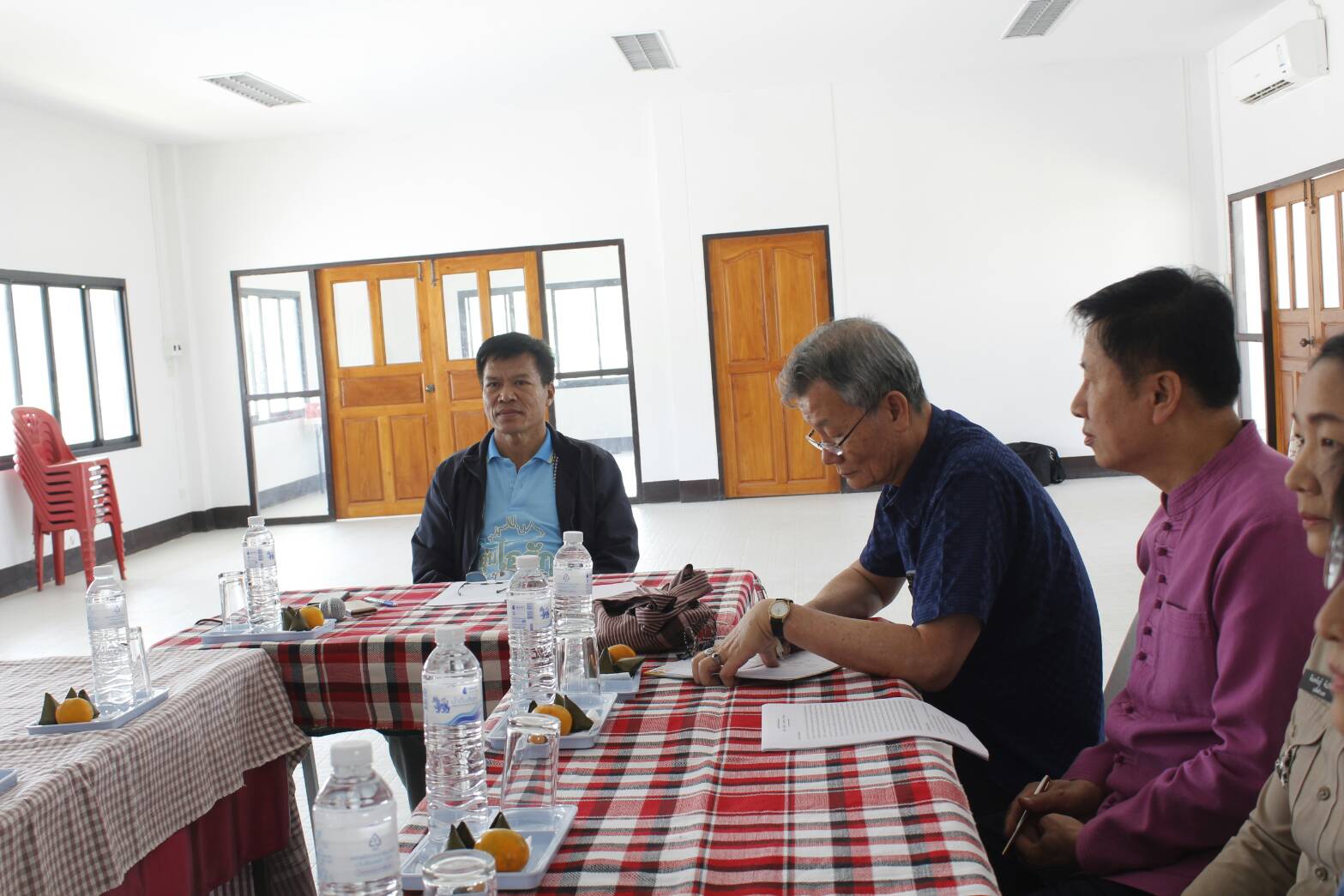 @น่าน : นายนิพันธ์ บุญหลวง ผู้ตรวจราชการกระทรวงมหาดไทยติดตามผลการขับเคลื่อนพัฒนาเศรษฐกิจฐานรากและประชารัฐ พื้นที่จังหวัดน่าน