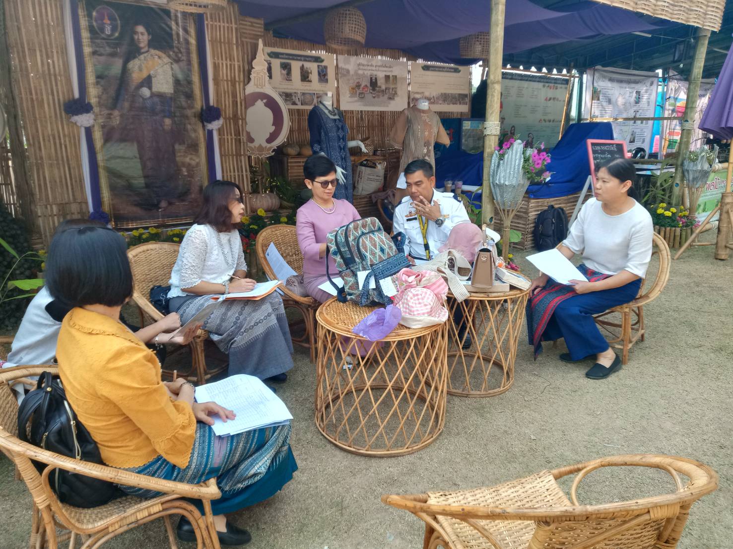 @น่าน : ประกวดออกแบบผลิตภัณฑ์ผ้าทอเมืองน่านและผลิตภัณฑ์ของใช้ ของที่ระลึก จังหวัดน่าน