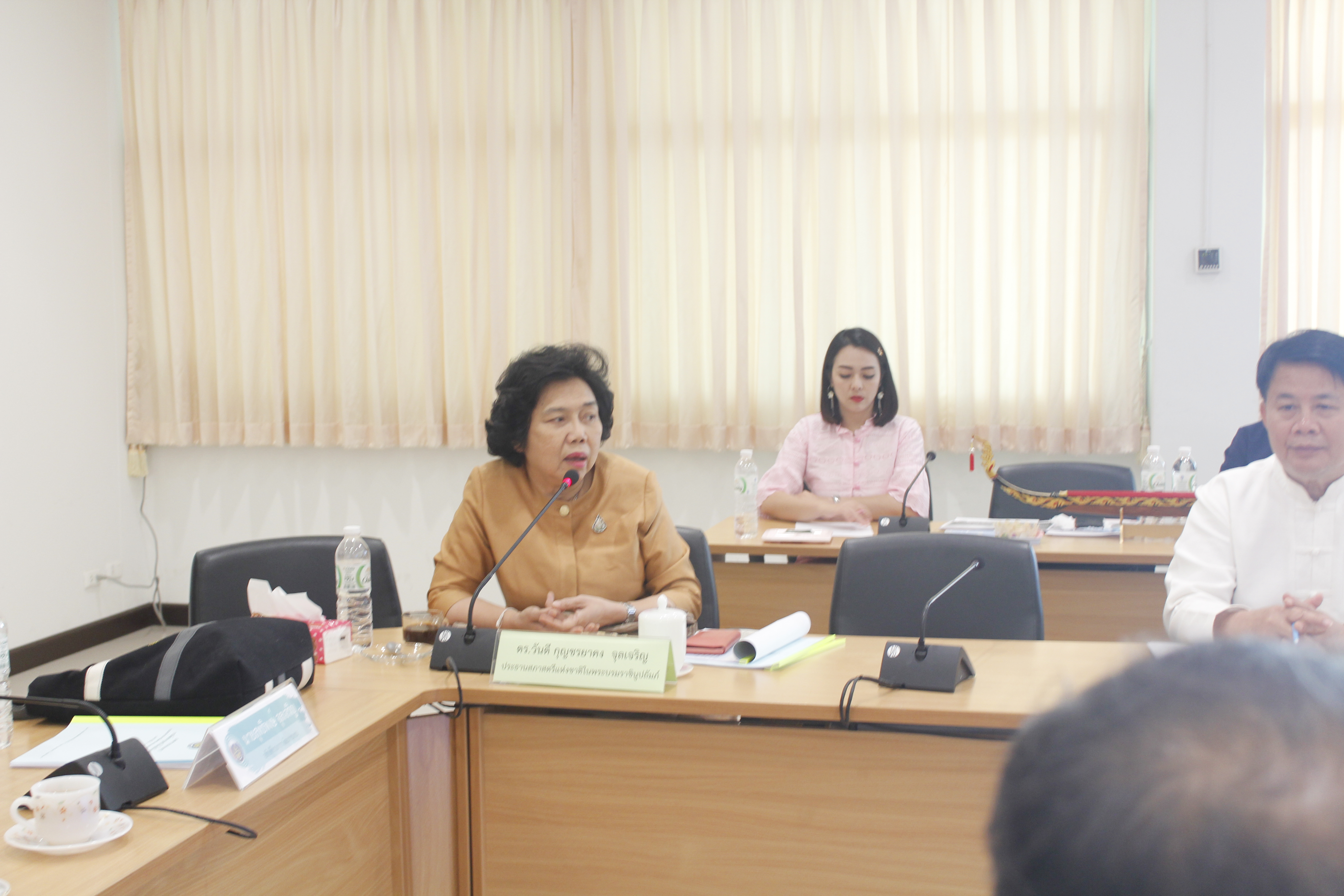 @น่านนคร… อธิบดีกรมการพัฒนาชุมชนมอบนโยบายและแนวทางการดำเนินงานพัฒนาชุมชน แก่ จนท.พช.น่าน