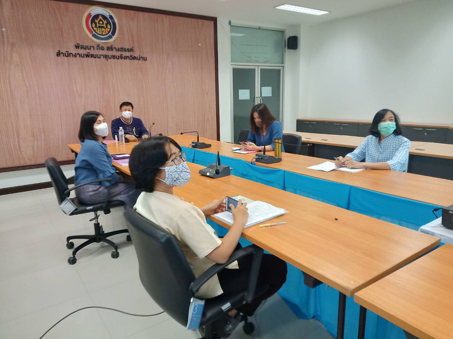 @น่าน : พช.น่าน รับฟังการประชุมทางไกลผ่านระบบ Video Conference “การปลูกผักสวนครัว เพื่อความมั่นคงทางอาหาร”