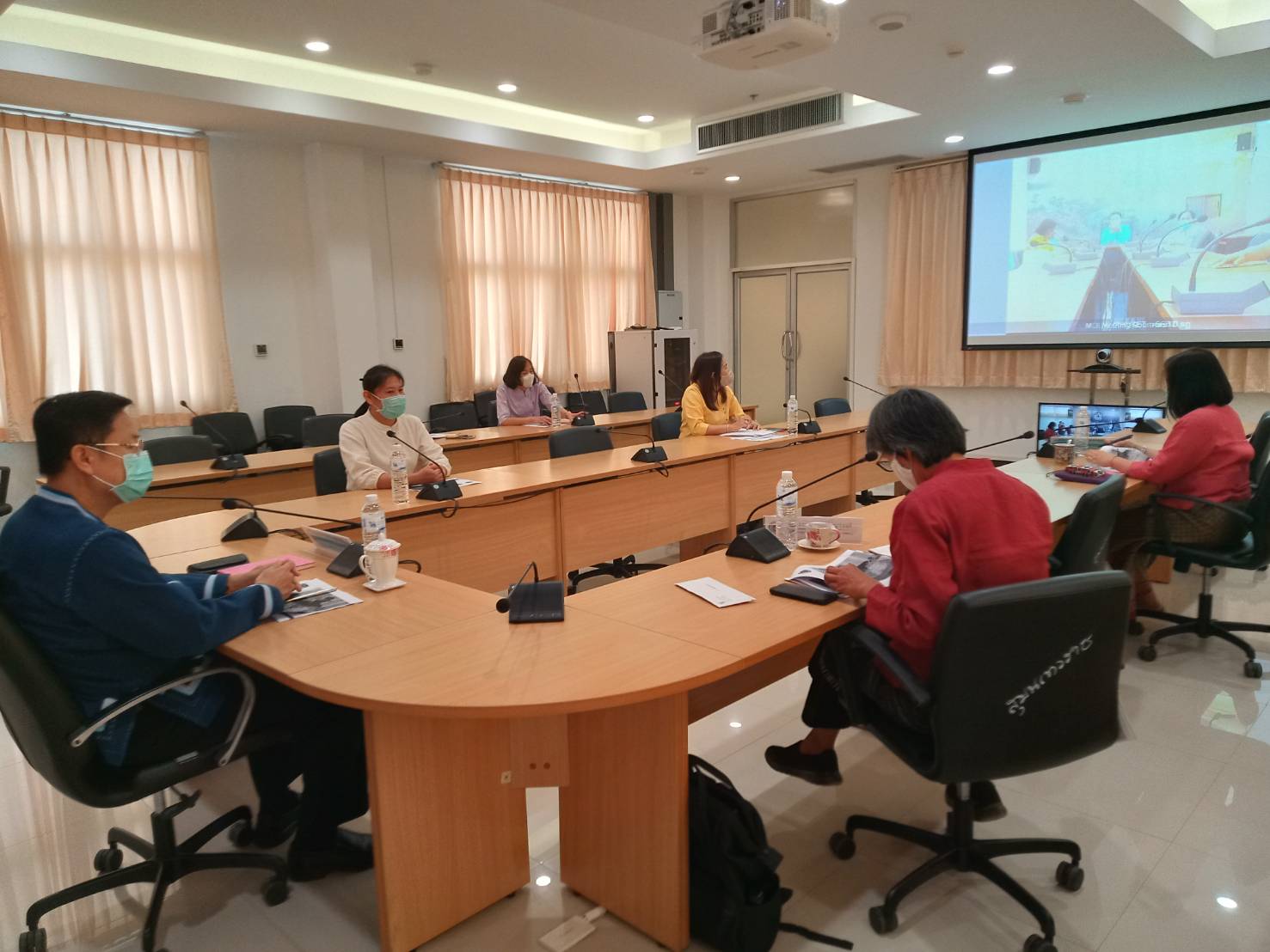 @น่าน : พช.น่าน รับนโยบายขับเคลื่อนหลักทฤษฏีใหม่ของพระบาทสมเด็จพระเจ้าอยู่หัว รัชกาลที่ 9 ประยุกต์สู่ “โคก หนอง นา โมเดล”