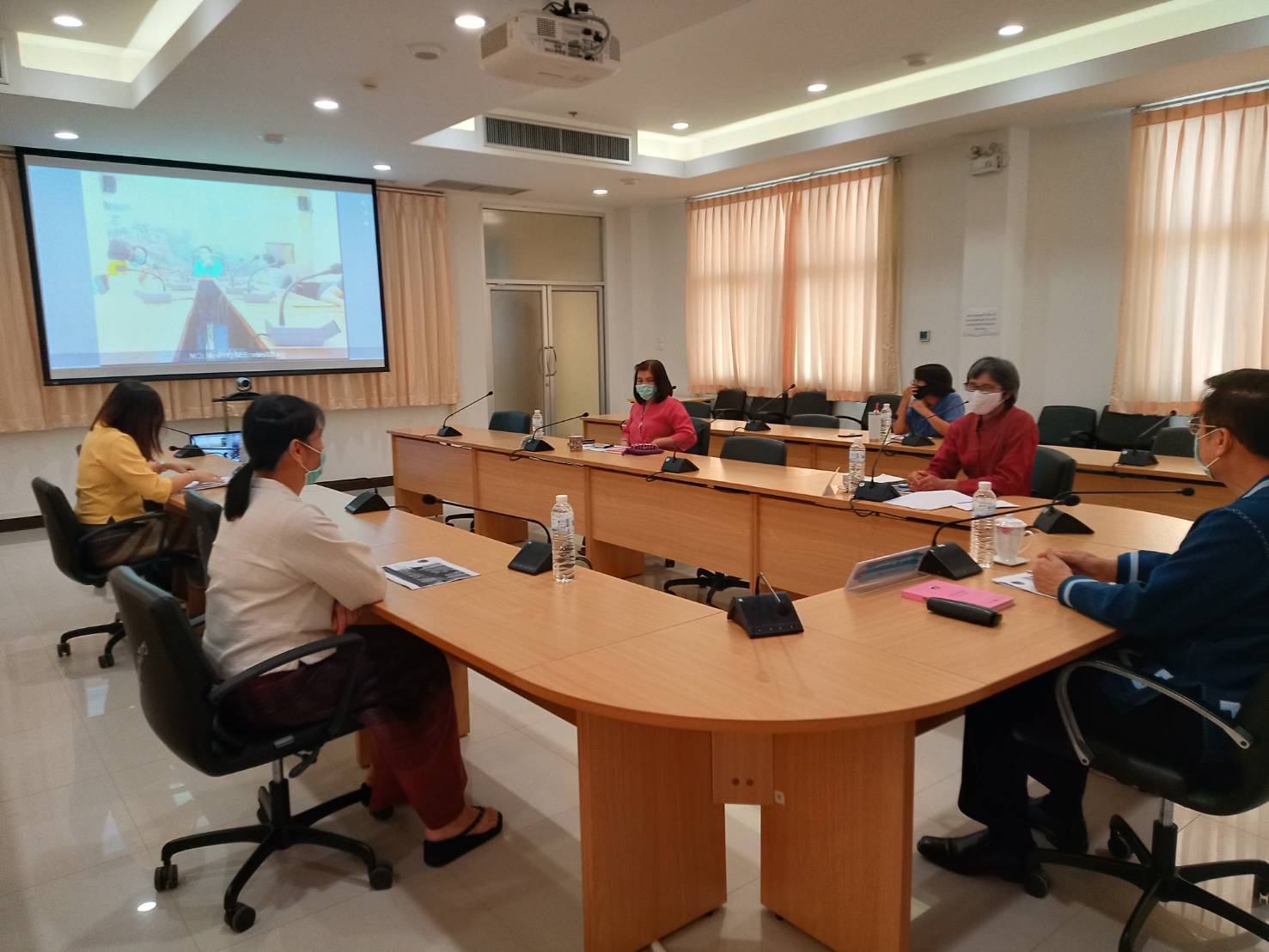 @น่าน : พช.น่าน รับนโยบายขับเคลื่อนหลักทฤษฏีใหม่ของพระบาทสมเด็จพระเจ้าอยู่หัว รัชกาลที่ 9 ประยุกต์สู่ “โคก หนอง นา โมเดล”