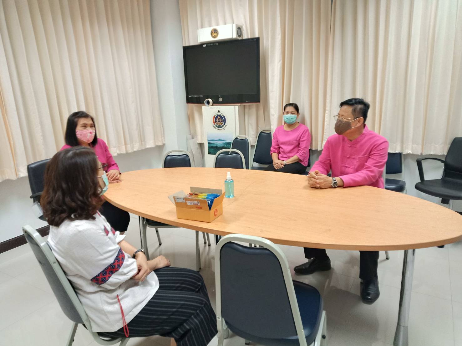 @น่าน : OTOP Treader น่าน มอบเมล็ดพันธ์ุผักสนับสนุนกิจกรรม 90 วัน “ปลูกผักสวนครัว เพื่อความมั่นคงทางอาหาร”