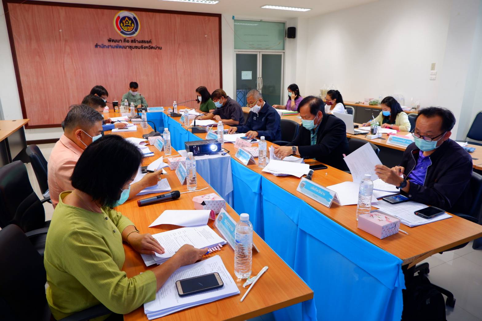 @น่าน : ประชุมคณะอนุกรรมการบริหารกองทุนพัฒนาบทบาทสตรีระดับจังหวัด จังหวัดน่าน ครั้งที่ 6/2563