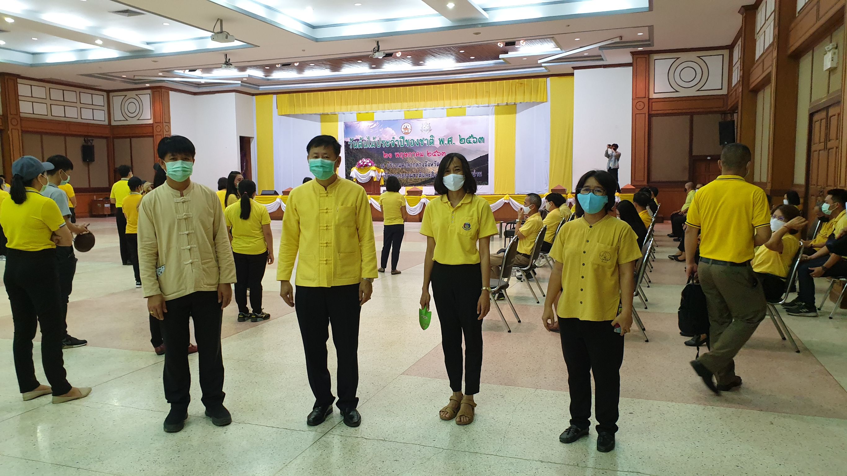 สพจ.น่าน ร่วมกิจกรรมวันต้นไม้ประจำปีของชาติ พ.ศ. 2563 ภายใต้ชื่อ “รวมใจไทย ปลูกต้นไม้ เพื่อแผ่นดิน” สืบสานสู่ 100 ล้านต้น