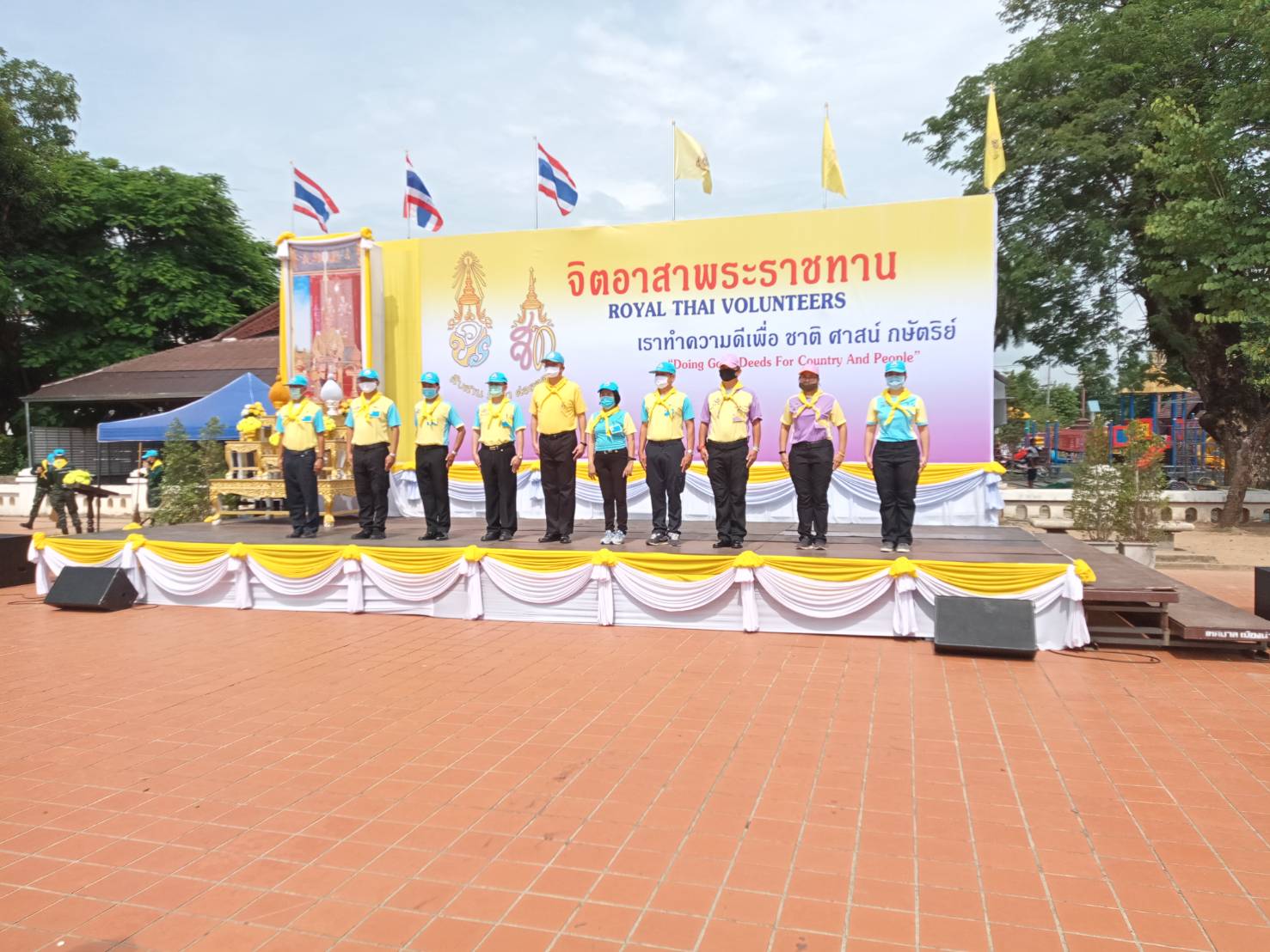@น่าน : พช.น่านกิจกรรมจิตอาสาพัฒนาเพื่อสำนึกในพระมหากรุณาธิคุณในโอกาสวันสำคัญของชาติไทย