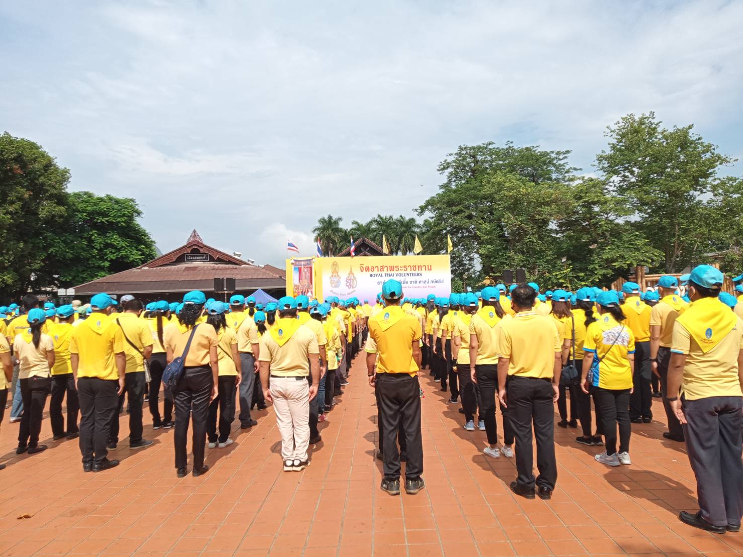 @น่าน : พช.น่านกิจกรรมจิตอาสาพัฒนาเพื่อสำนึกในพระมหากรุณาธิคุณในโอกาสวันสำคัญของชาติไทย