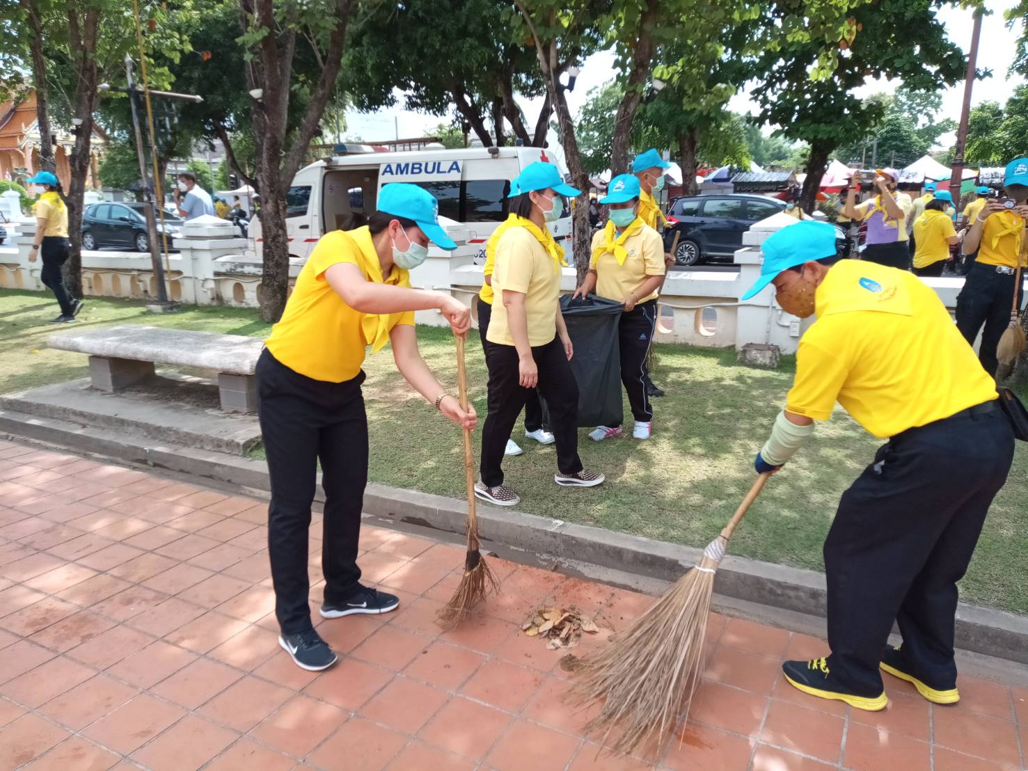 @น่าน : พช.น่านกิจกรรมจิตอาสาพัฒนาเพื่อสำนึกในพระมหากรุณาธิคุณในโอกาสวันสำคัญของชาติไทย