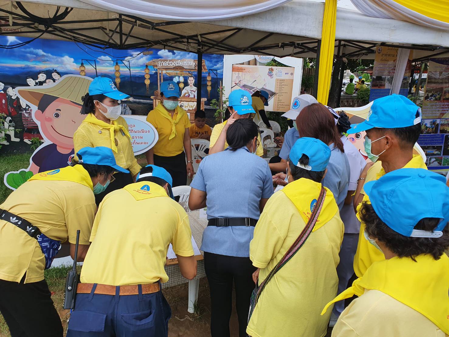 @น่าน : พช.น่านกิจกรรมจิตอาสาพัฒนาเพื่อสำนึกในพระมหากรุณาธิคุณในโอกาสวันสำคัญของชาติไทย