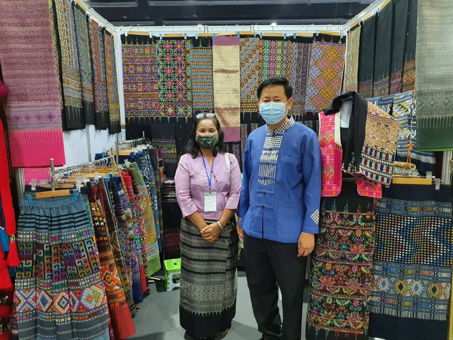 @น่าน : ร่วมงานศิลปาชีพ ประทีปไทย OTOP ก้าวไกลด้วยพระบารมี ประจำปี พ.ศ.๒๕๖๓ และงานชุมชนท่องเที่ยว OTOP นวัตวิถี