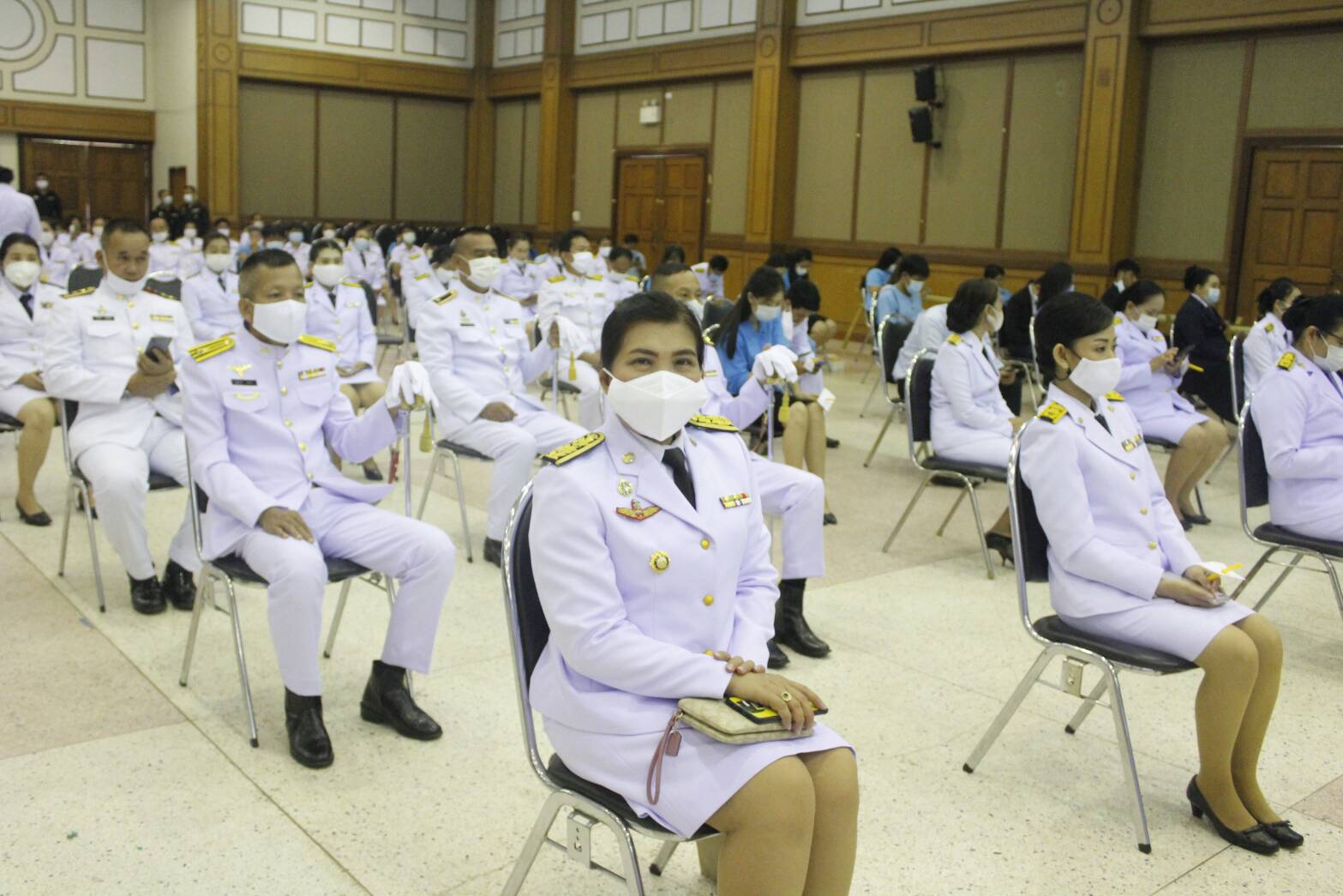 พช.น่าน ร่วมพิธีถวายเครื่องราชสักการะและวางพานพุ่มและพิธีจุดเทียนชัยถวายพระพรชัยมงคล