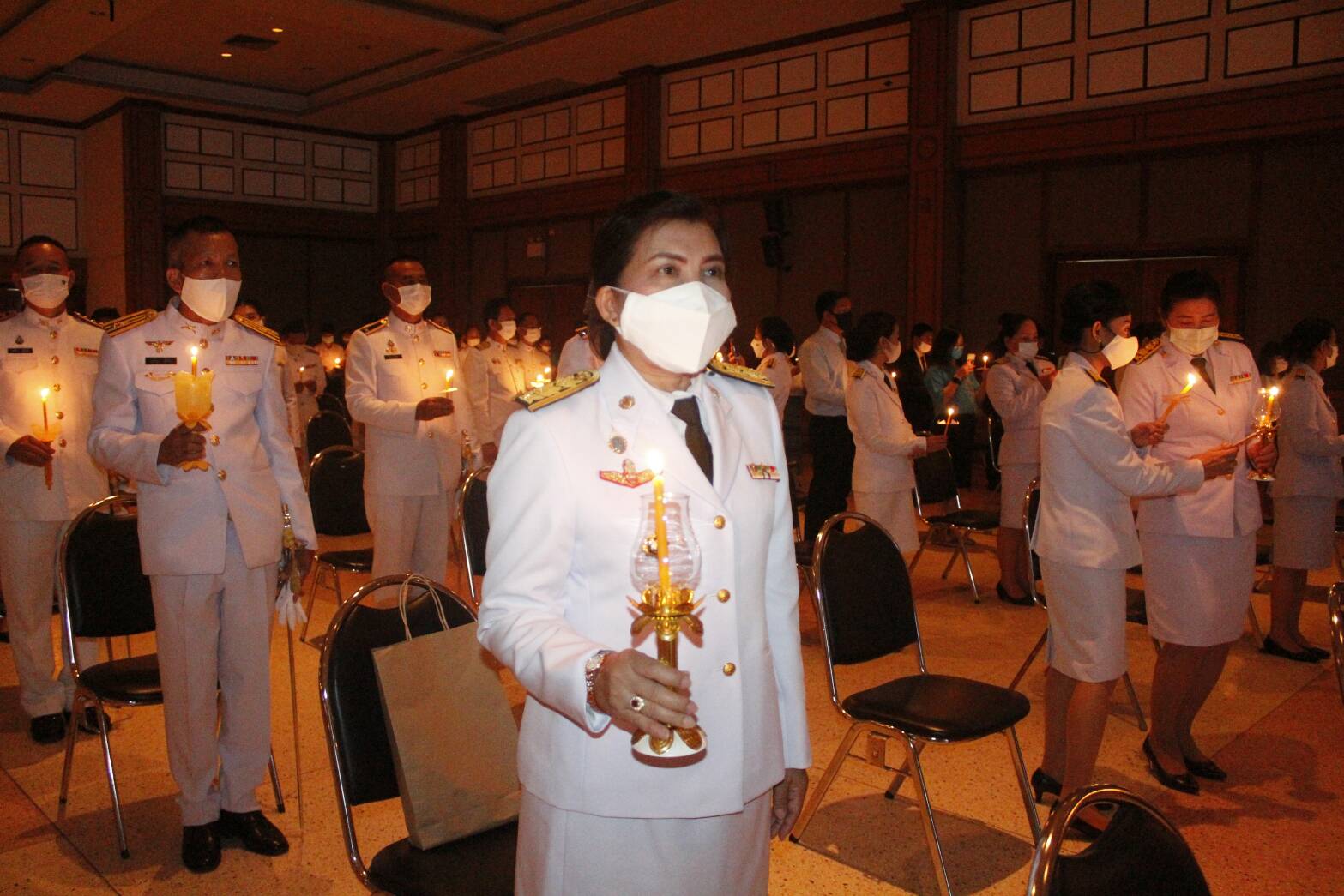 พช.น่าน ร่วมพิธีถวายเครื่องราชสักการะและวางพานพุ่มและพิธีจุดเทียนชัยถวายพระพรชัยมงคล