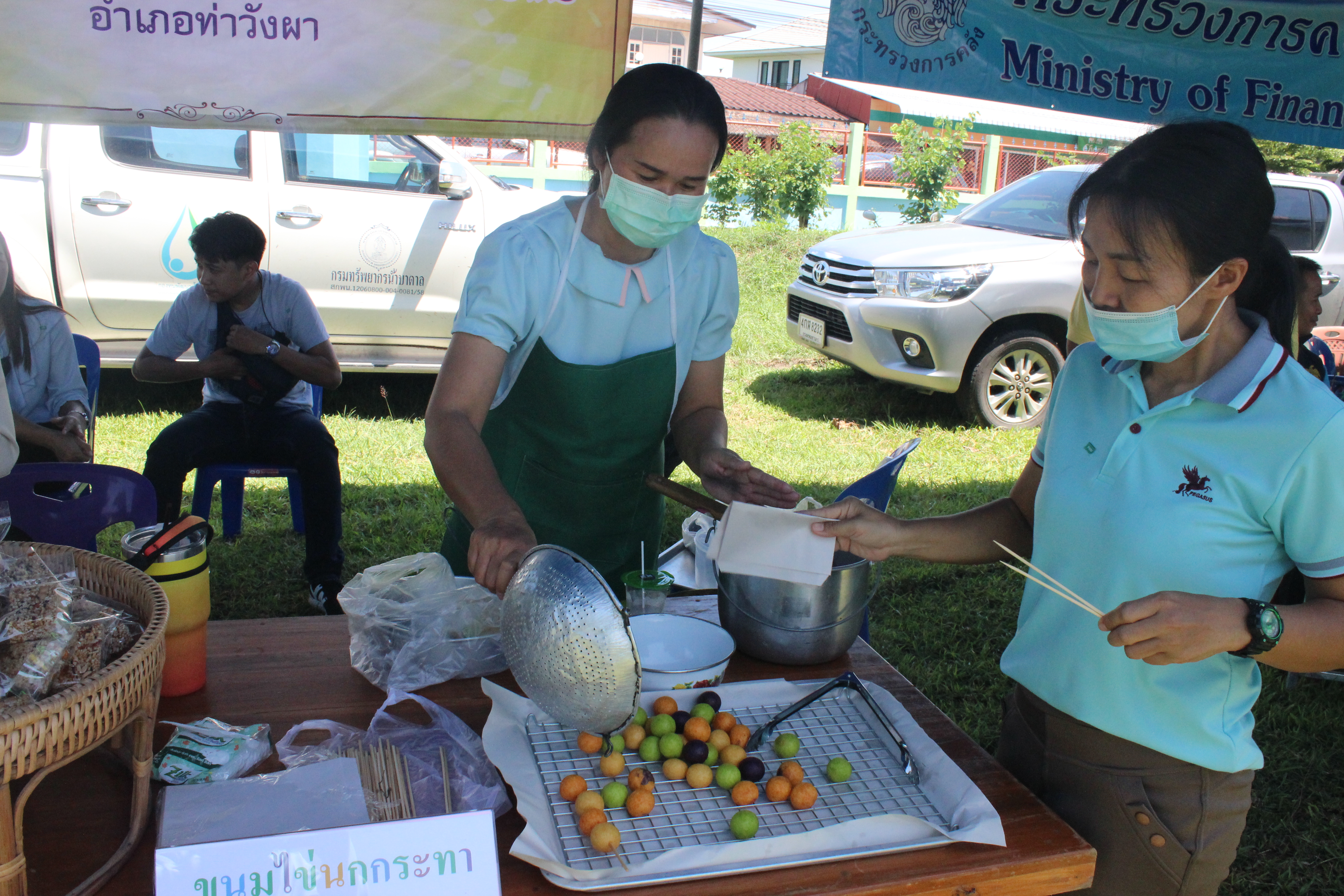 @น่าน : มอบเงินทุนอุปการะเด็กกองทุนพัฒนาเด็กชนบทจังหวัดน่าน