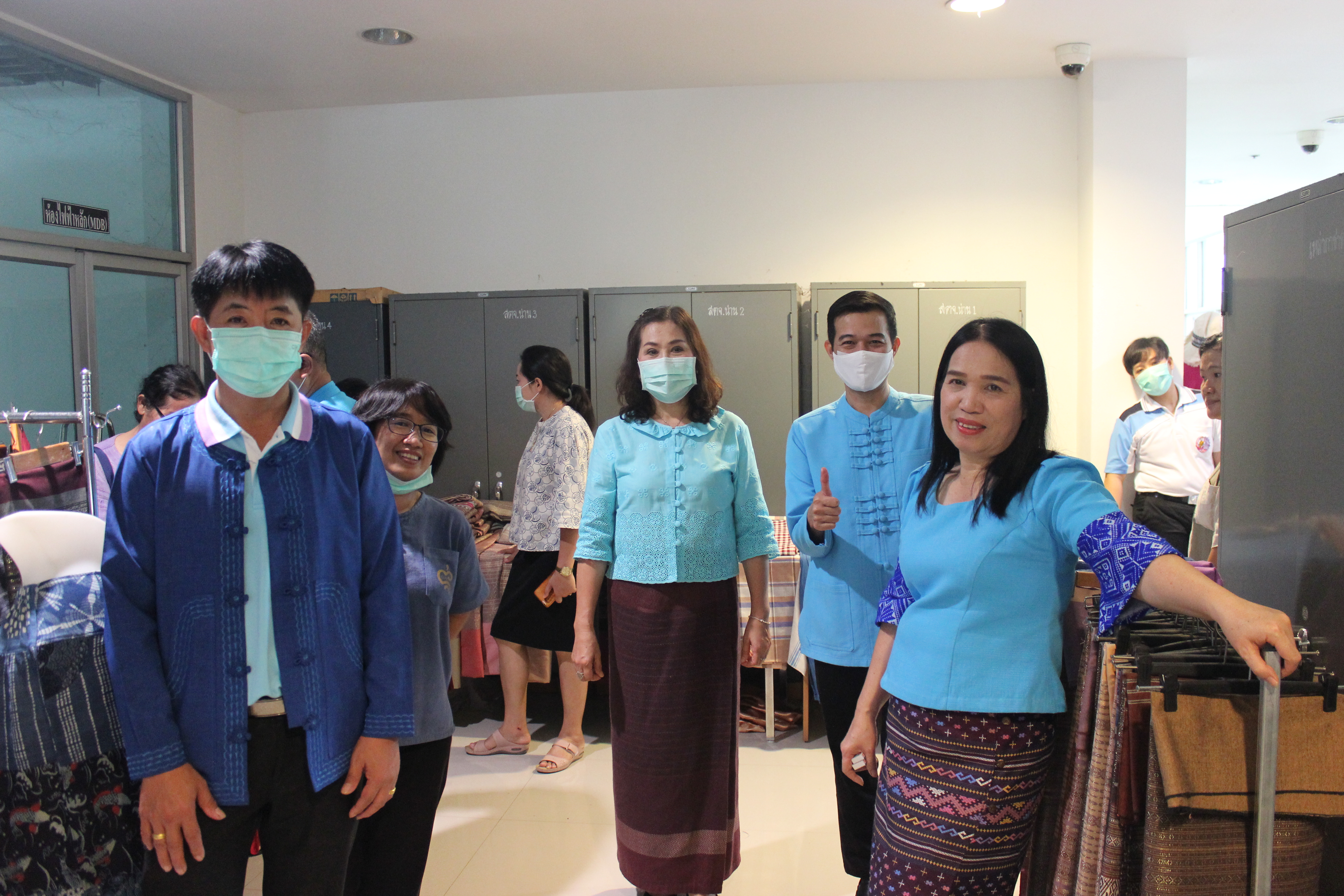 @น่าน : สนองรับมาตรการส่งเสริมและสนับสนุนการใช้และสวมใส่ผ้าไทย