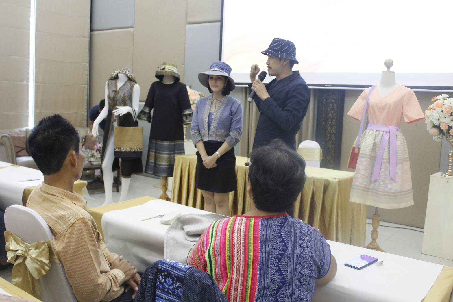 @น่าน : โครงการพัฒนาและยกระดับผลิตภัณฑ์ OTOP ผ้าไทยและผ้าพื้นเมือง