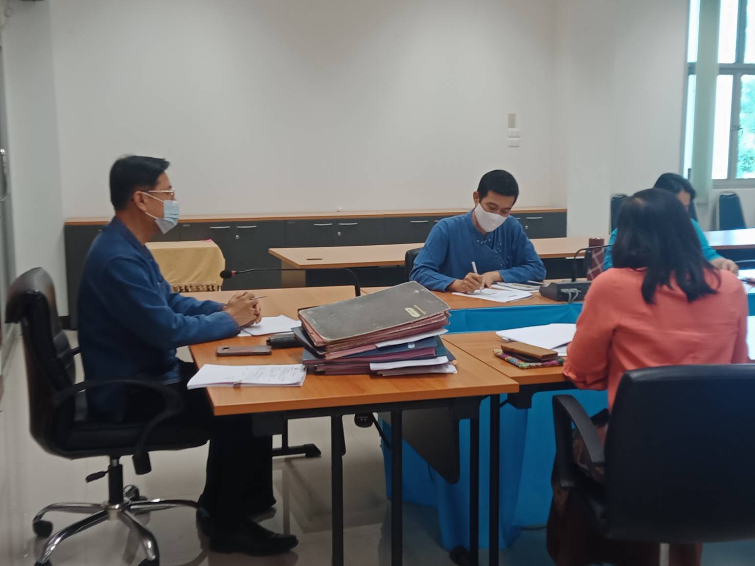 @น่าน : ประชุมชี้แจงการดำเนินงานโครงการส่งเสริมนักการตลาดรุ่นใหม่ (OTOP)  และโครงการชุมชนท่องเที่ยว OTOP นวัตวิถีผ่านระบบวีดิทัศน์ทางไกล