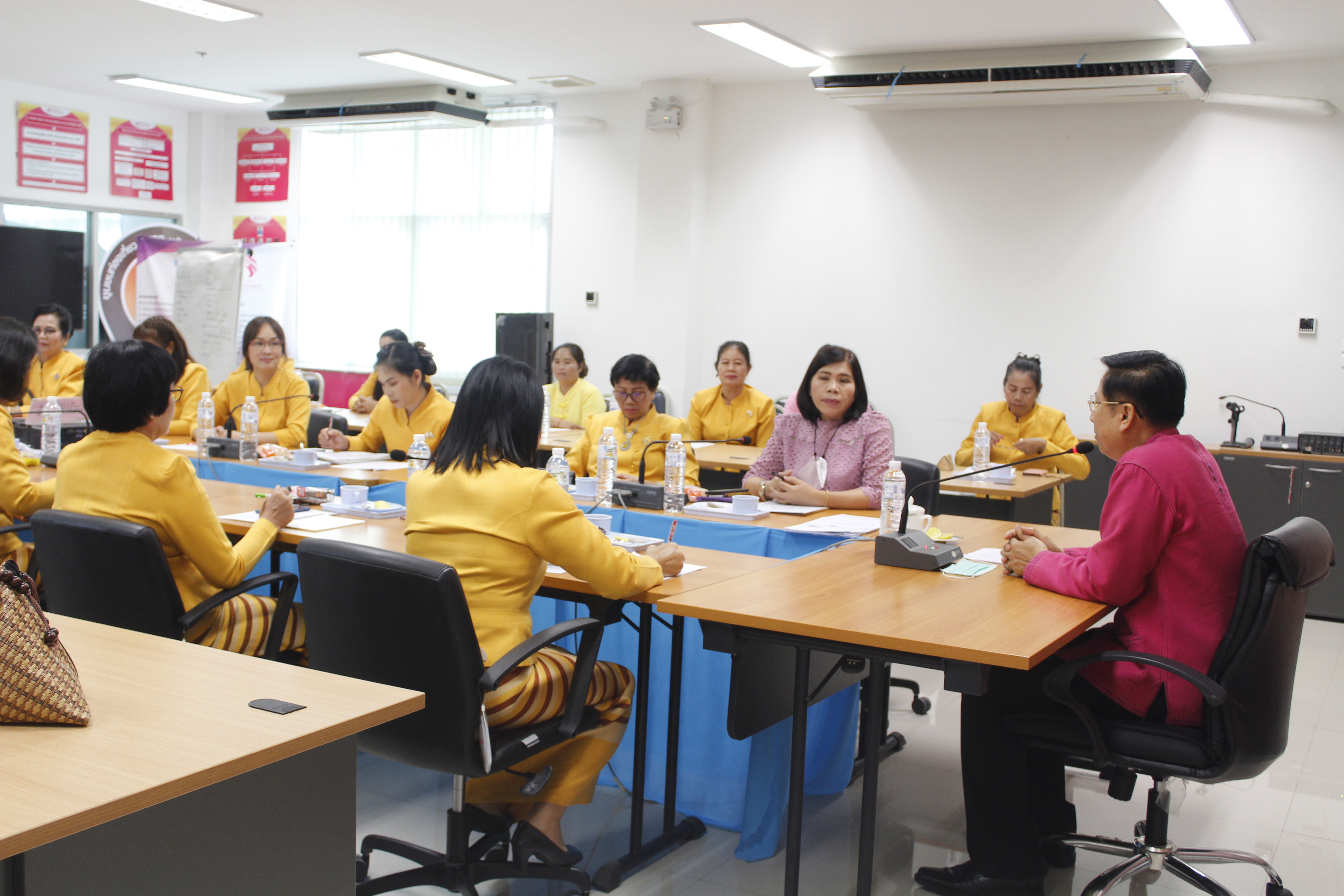 @น่าน : ประชุมคณะกรรมการพัฒนาสตรีจังหวัดน่าน (กพสจ.) ครั้งที่ 5 /2563