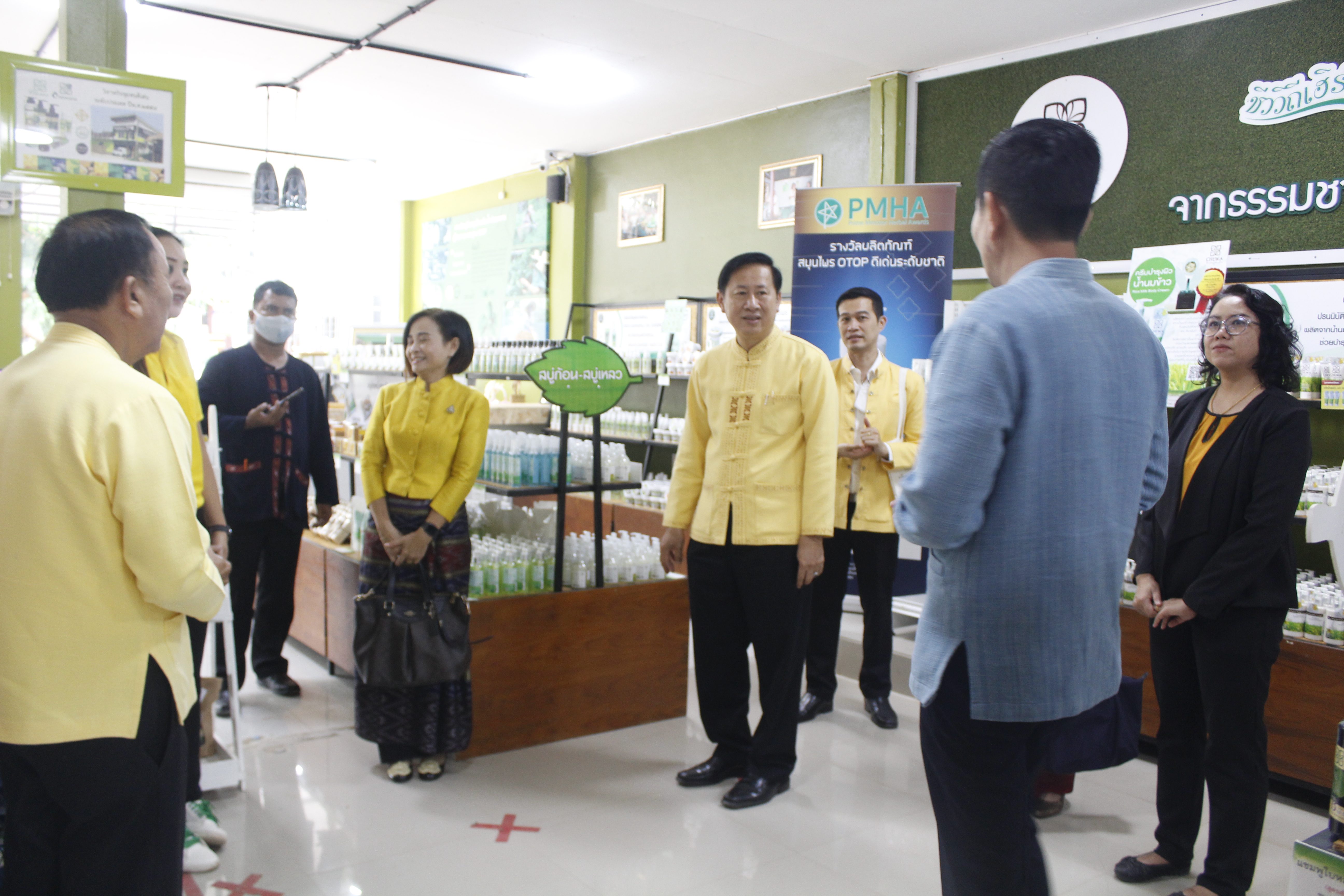 @น่าน : นายวิฑูรย์ นวลนุกูล ผู้ตรวจราชการฯ เขตตรวจราชการที่ 16 ลงพื้นที่ติดตามการขับเคลื่อนงานพัฒนาชุมชนจังหวัดน่าน (วันที่ 1)