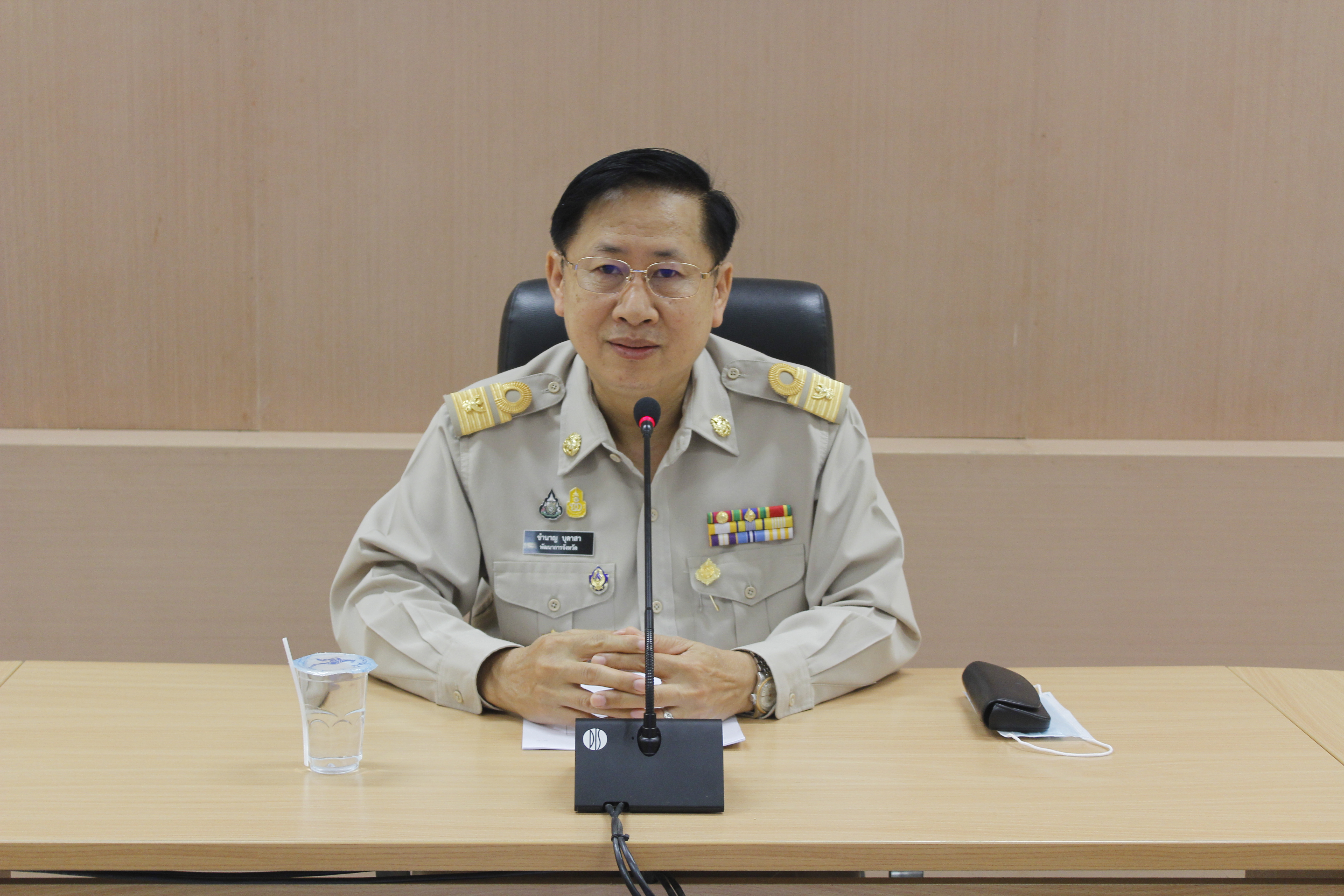 @น่าน : ประชุมเตรียมความพร้อมการคัดเลือกบุคคลเพื่อจัดจ้างเป็นลูกจ้างเหมาบริการปฏิบัติภารกิจตามโครงการพัฒนาพื้นที่ต้นแบบการพัฒนาคุณภาพชีวิตตามหลักทฤษฎีใหม่ ประยุกต์สู่ “โคก หนอง นา โมเดล” จังหวัดน่าน