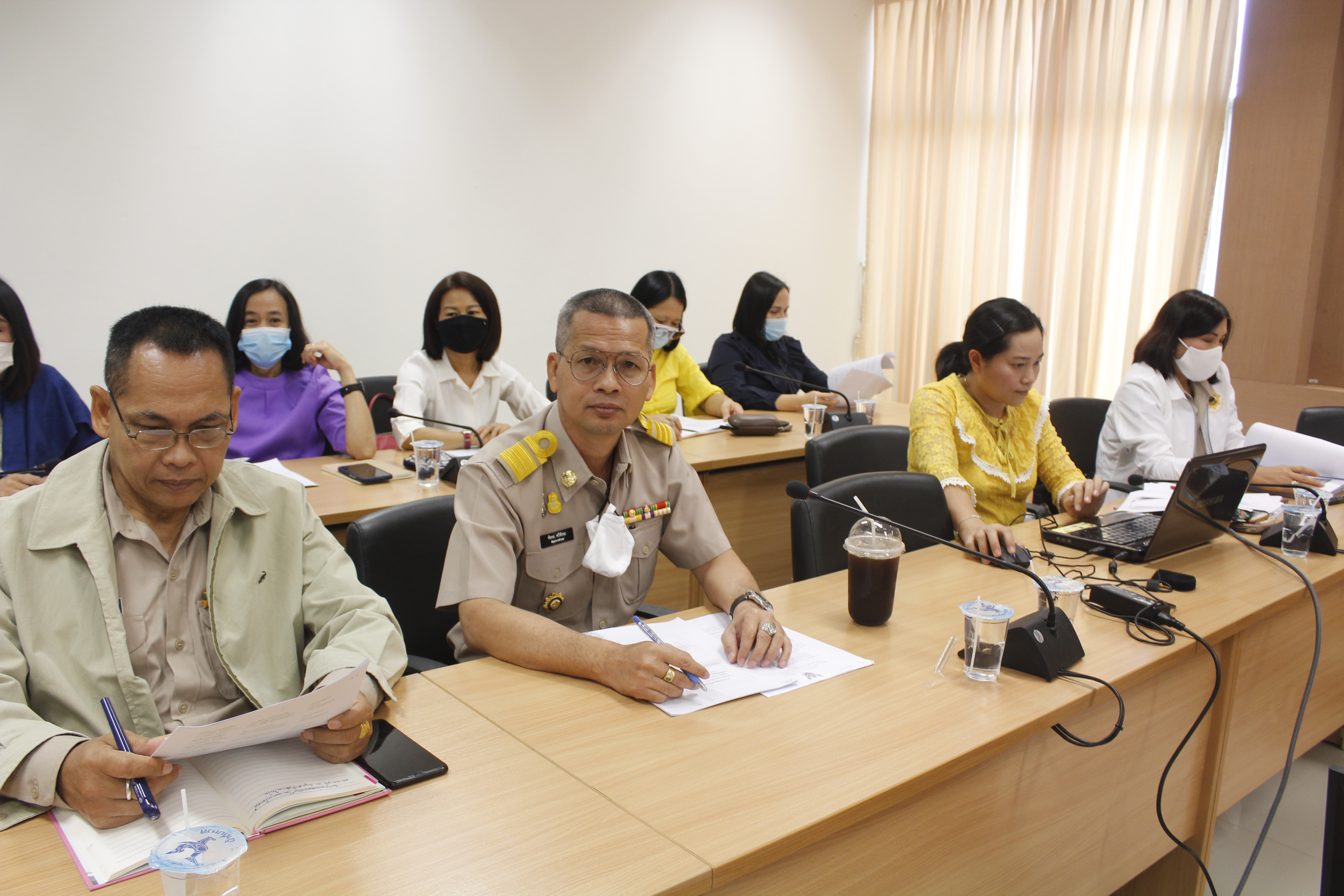 @น่าน : ประชุมเตรียมความพร้อมการคัดเลือกบุคคลเพื่อจัดจ้างเป็นลูกจ้างเหมาบริการปฏิบัติภารกิจตามโครงการพัฒนาพื้นที่ต้นแบบการพัฒนาคุณภาพชีวิตตามหลักทฤษฎีใหม่ ประยุกต์สู่ “โคก หนอง นา โมเดล” จังหวัดน่าน