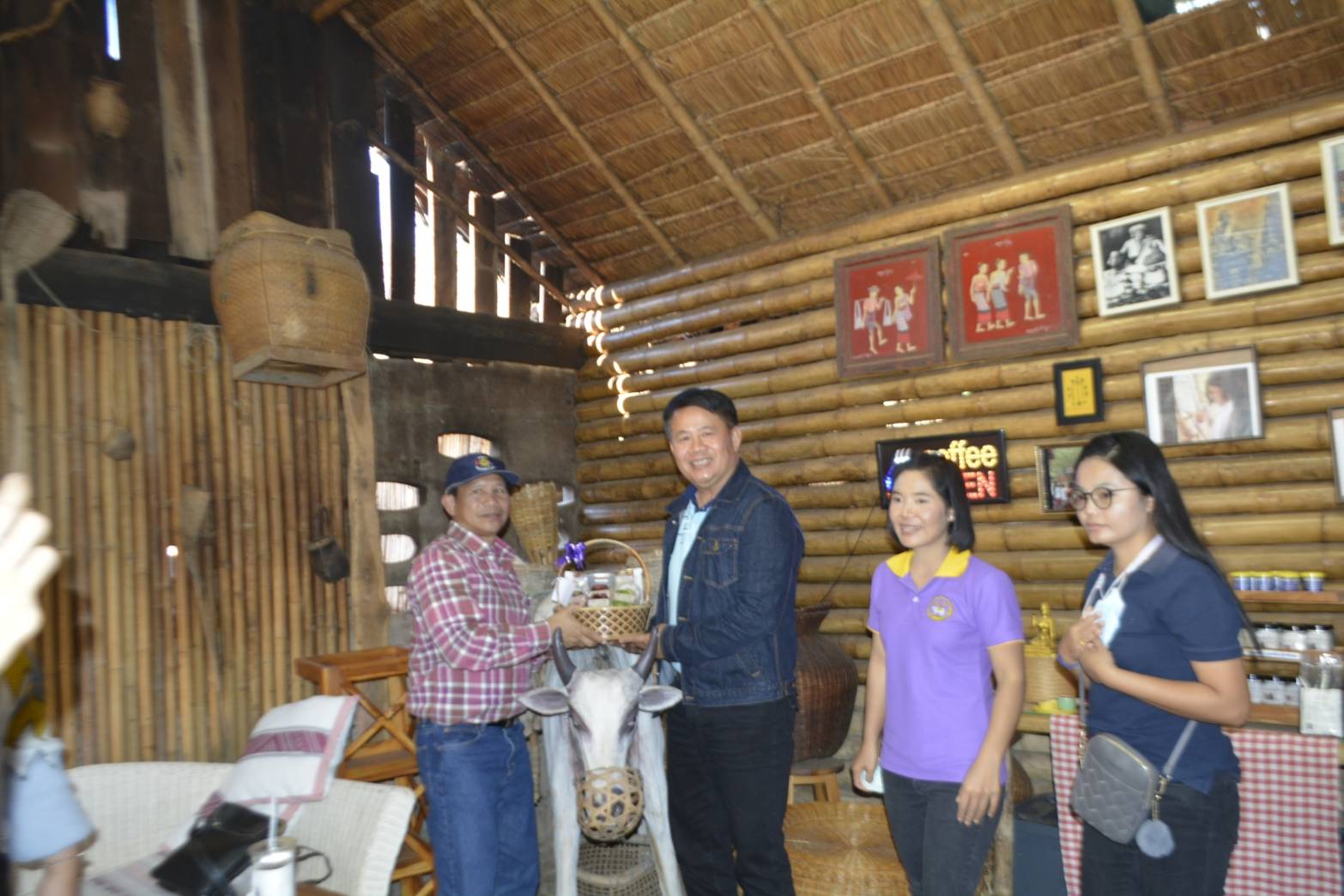 @น่านนคร : นายนิวัติ น้อยผาง รองอธิบดีกรมการพัฒนาชุมชน ตรวจติดตาม สนับสนุนการส่งเสริมเศรษฐกิจฐานรากและภารกิจตามยุทธศาสตร์การพัฒนาชุมชนในพื้นที่จังหวัดน่าน