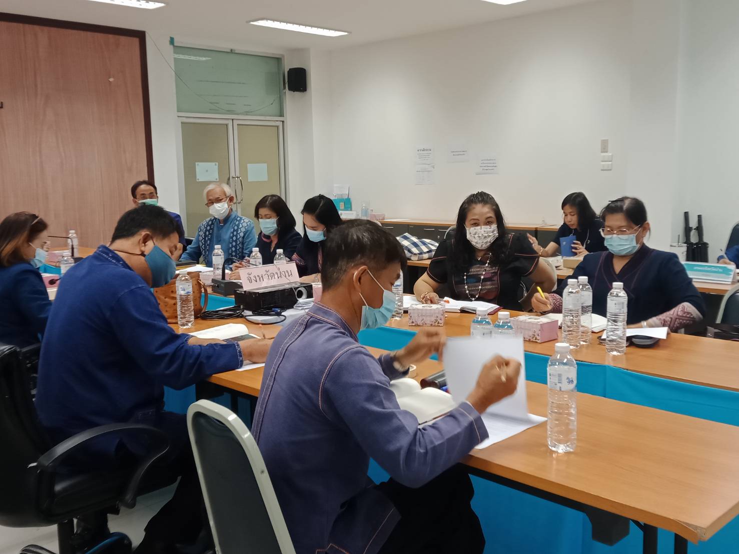 พัฒนาชุมชนจังหวัดน่าน ร่วมรับฟังการประชุมกรมการพัฒนาชุมชน ผ่านระบบวีดิทัศน์ทางไกล (Video Conference)