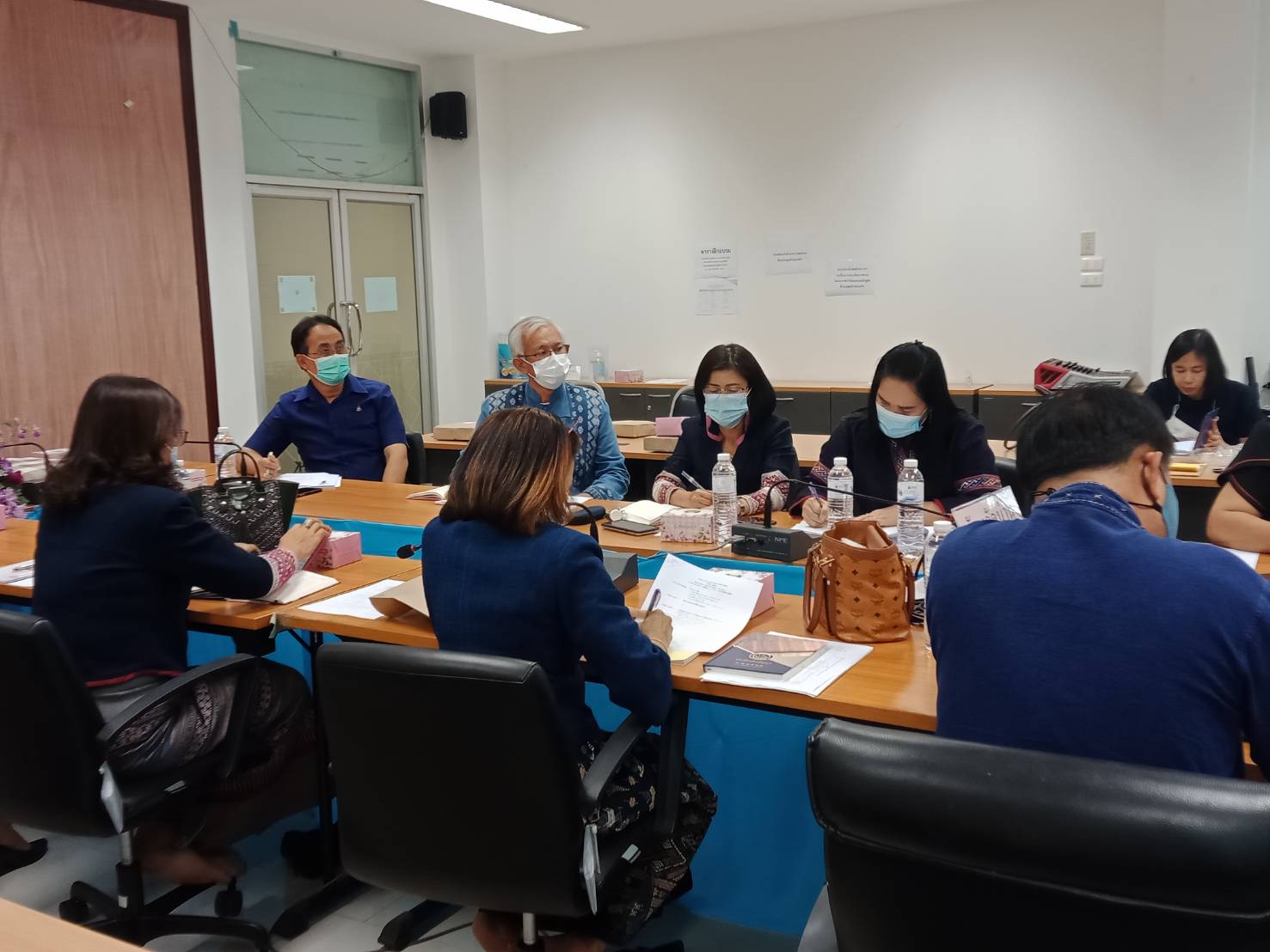 พัฒนาชุมชนจังหวัดน่าน ร่วมรับฟังการประชุมกรมการพัฒนาชุมชน ผ่านระบบวีดิทัศน์ทางไกล (Video Conference)