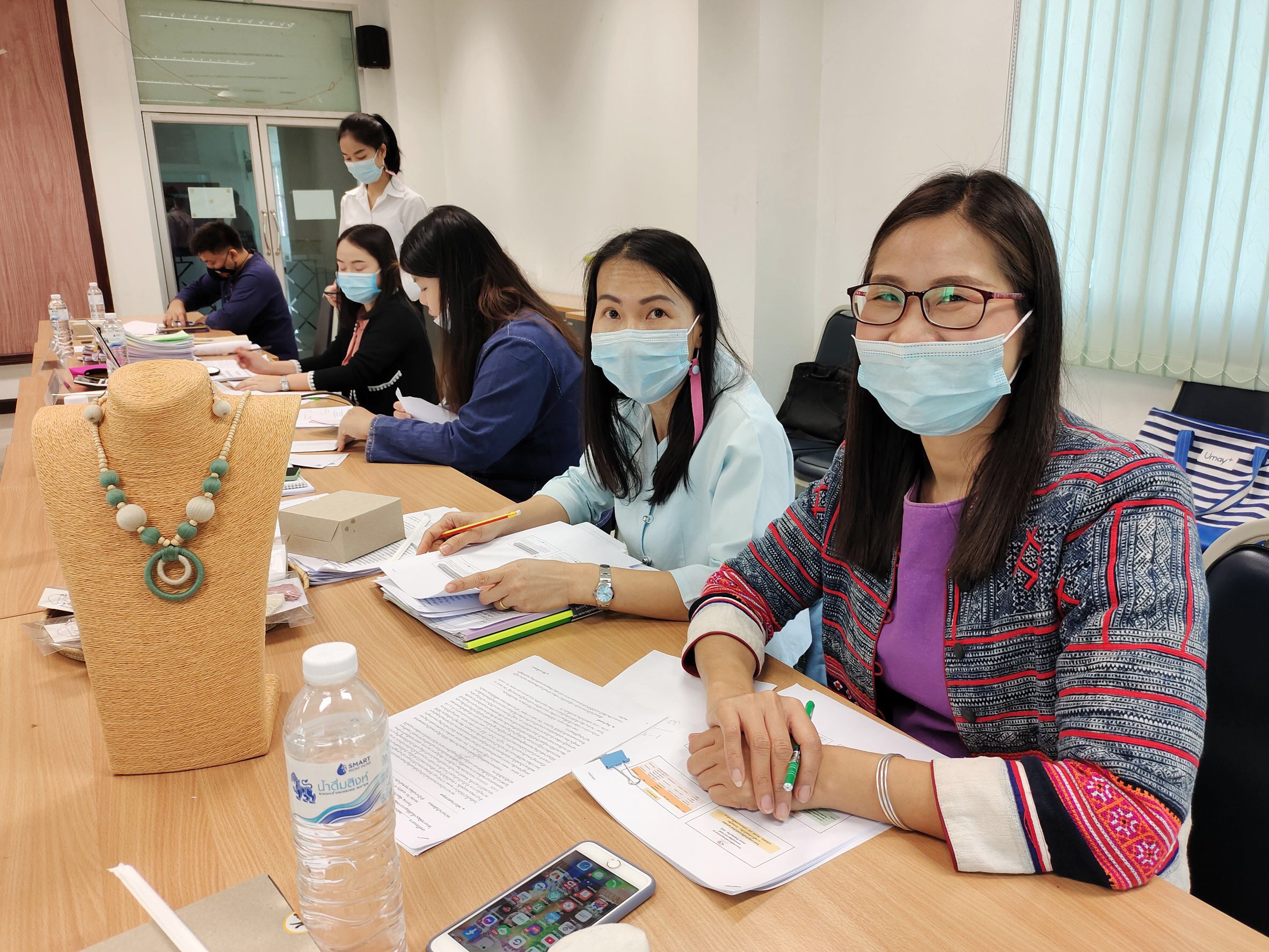 ? @น่าน : การประชุมคณะอนุกรรมการบริหารกองทุนพัฒนาบทบาทสตรีระดับจังหวัด จังหวัดน่าน ครั้งที่ 3/2564 ?