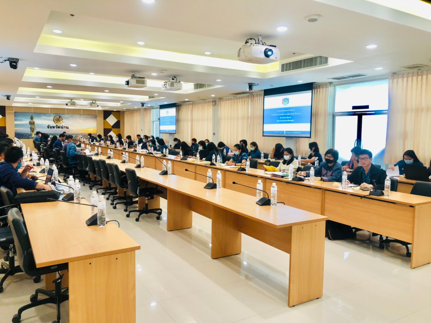 นายอาทร พิมชะนก ผู้ตรวจราชการกรมฯ มอบนโยบายการดำเนินงานการประเมินส่วนราชการตามมาตรการปรับปรุงประสิทธิภาพในการปฏิบัติราชการ ประจำปีงบประมาณ พ.ศ. 2564