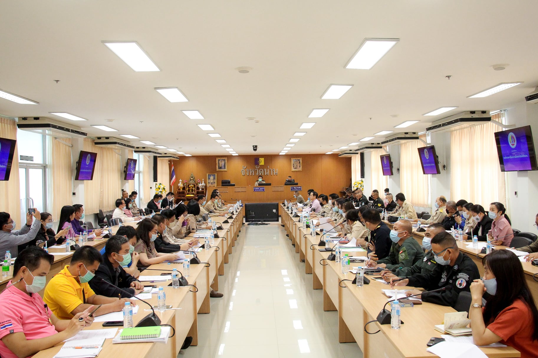 @พช.น่าน : มอบเกียรติบัตรพร้อมเงินรางวัลผลการตัดสินการประกวดร้านนิทรรศการในงานประจำปีและของดีเมืองน่าน ประจำปี 2564