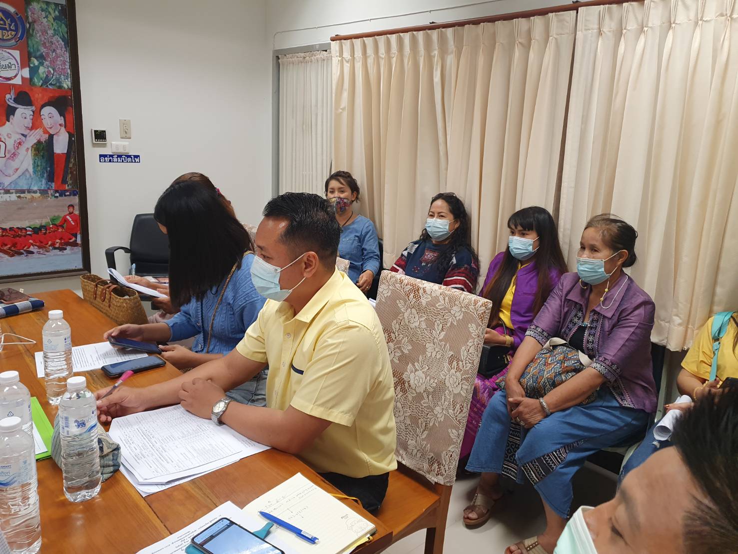 @น่าน : ประชุมผู้ผลิต ผู้ประกอบการ OTOP เข้าร่วมแสดงและจำหน่ายสินค้างานโอทอปไทย สู้ภัยโควิด 19 ครั้งที่ 1/2564