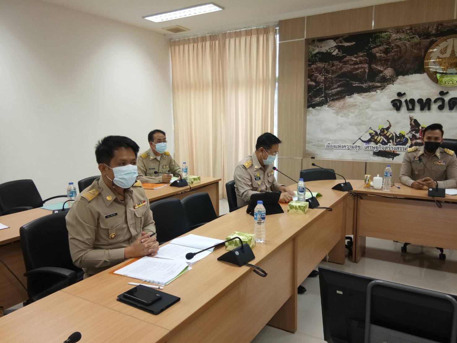 @น่าน : ประชุมเชิงปฏิบัติการทีมปฏิบัติการสนับสนุนการขับเคลื่อนการพัฒนาเศรษฐกิจฐานรากและประชารัฐจังหวัดน่าน ครั้งที่ 1/2564