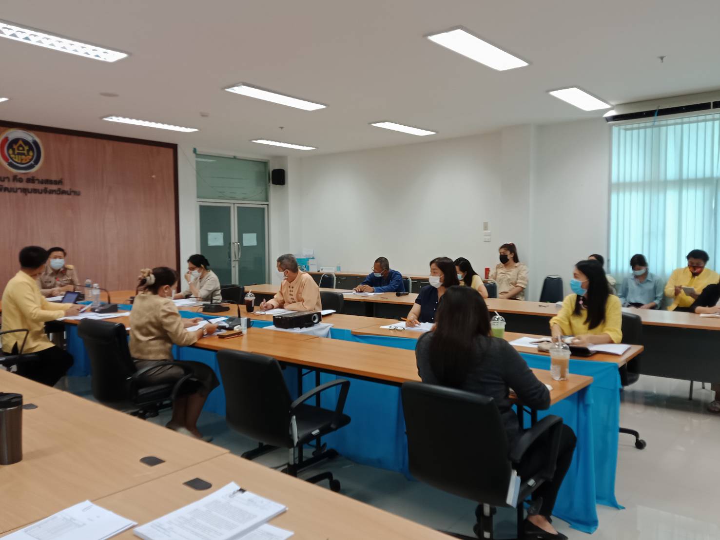 พช.น่าน : ประชุมเจ้าหน้าที่พัฒนาชุมชน สำนักงานพัฒนาชุมชนจังหวัดน่าน