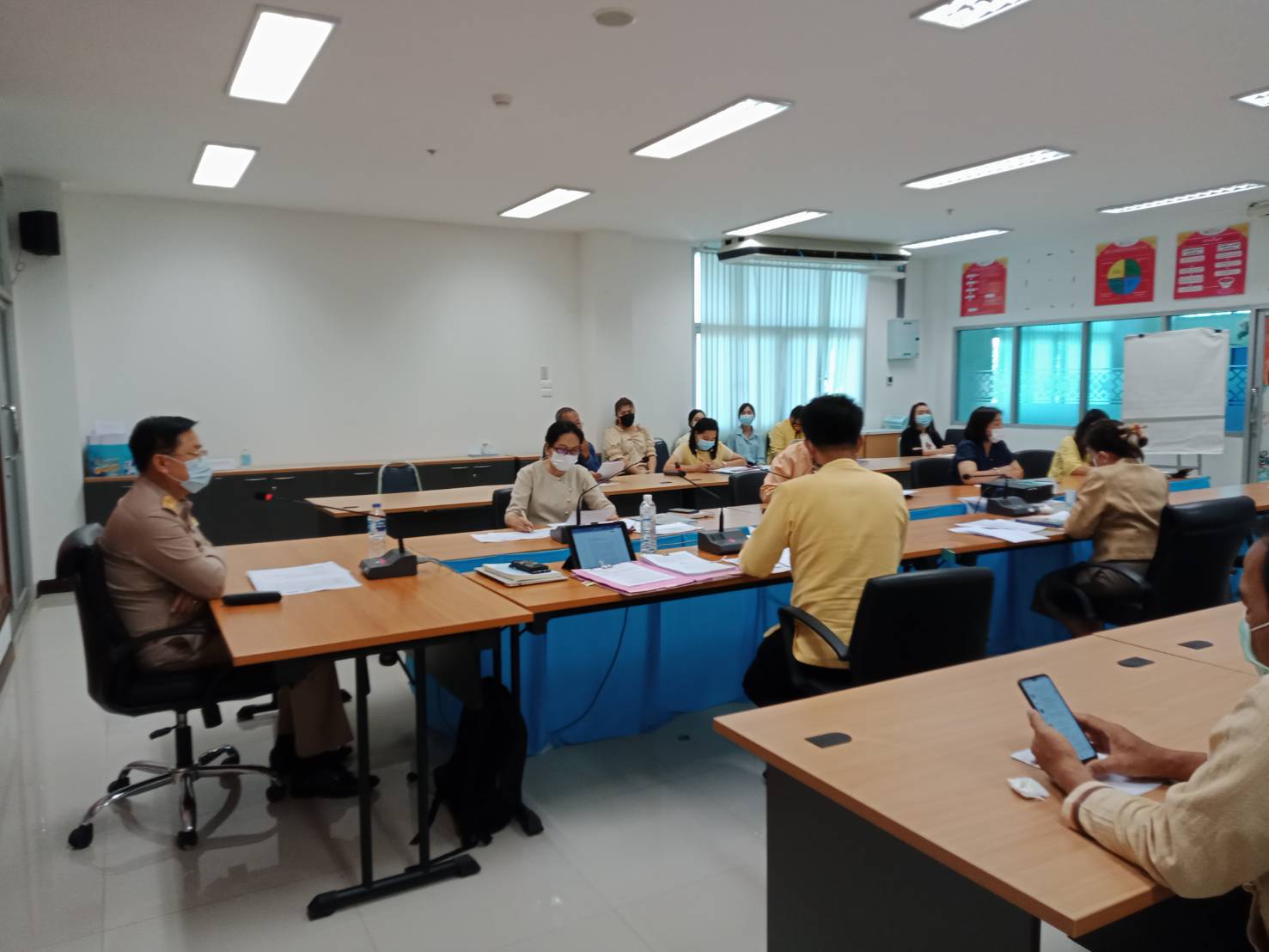 พช.น่าน : ประชุมเจ้าหน้าที่พัฒนาชุมชน สำนักงานพัฒนาชุมชนจังหวัดน่าน