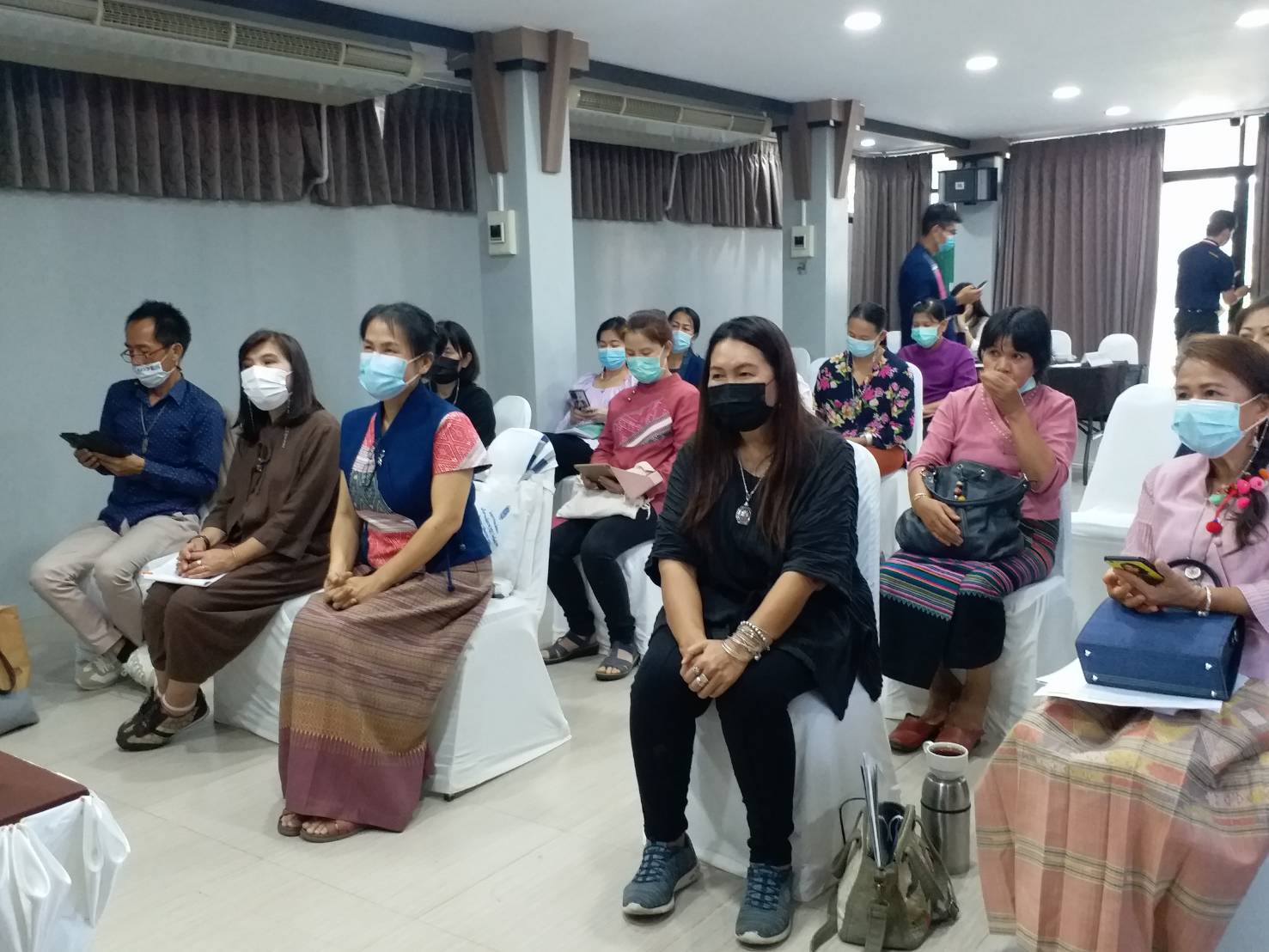 @พช.น่าน : เดินหน้าโครงการการพัฒนาศักยภาพและความเข้มแข็งของคณะกรรมการเครือข่าย OTOP จังหวัดน่าน