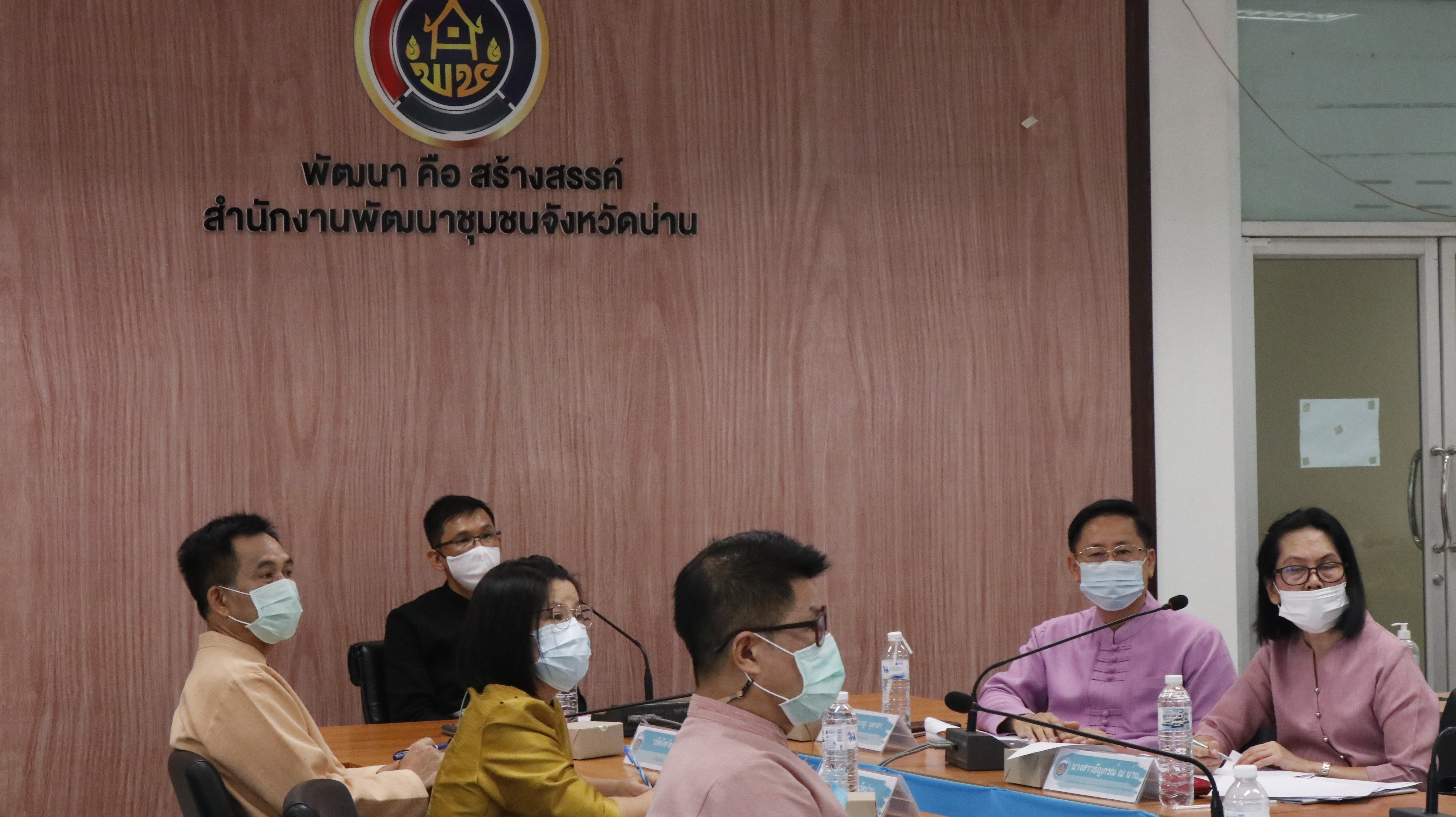 ประชุมคณะอนุกรรมการบริหารกองทุนพัฒนาบทบาทสตรีระดับจังหวัด จังหวัดน่าน พิจารณาอนุมัติโครงการที่สมาชิกขอรับการสนับสนุนงบประมาณ ครั้งที่ 6/2564