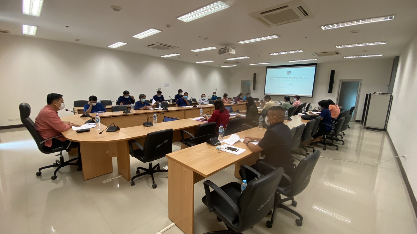 พัฒนาชุมชนจังหวัดน่าน@ ประชุมติดตามความก้าวหน้าพื้นที่ต้นแบบการพัฒนาคุณภาพชีวิตามหลักทฤษฎีใหม่ ประยุกต์สู่ “โคก หนอง นา โมเดล” พัฒนาชุมชนน่าน