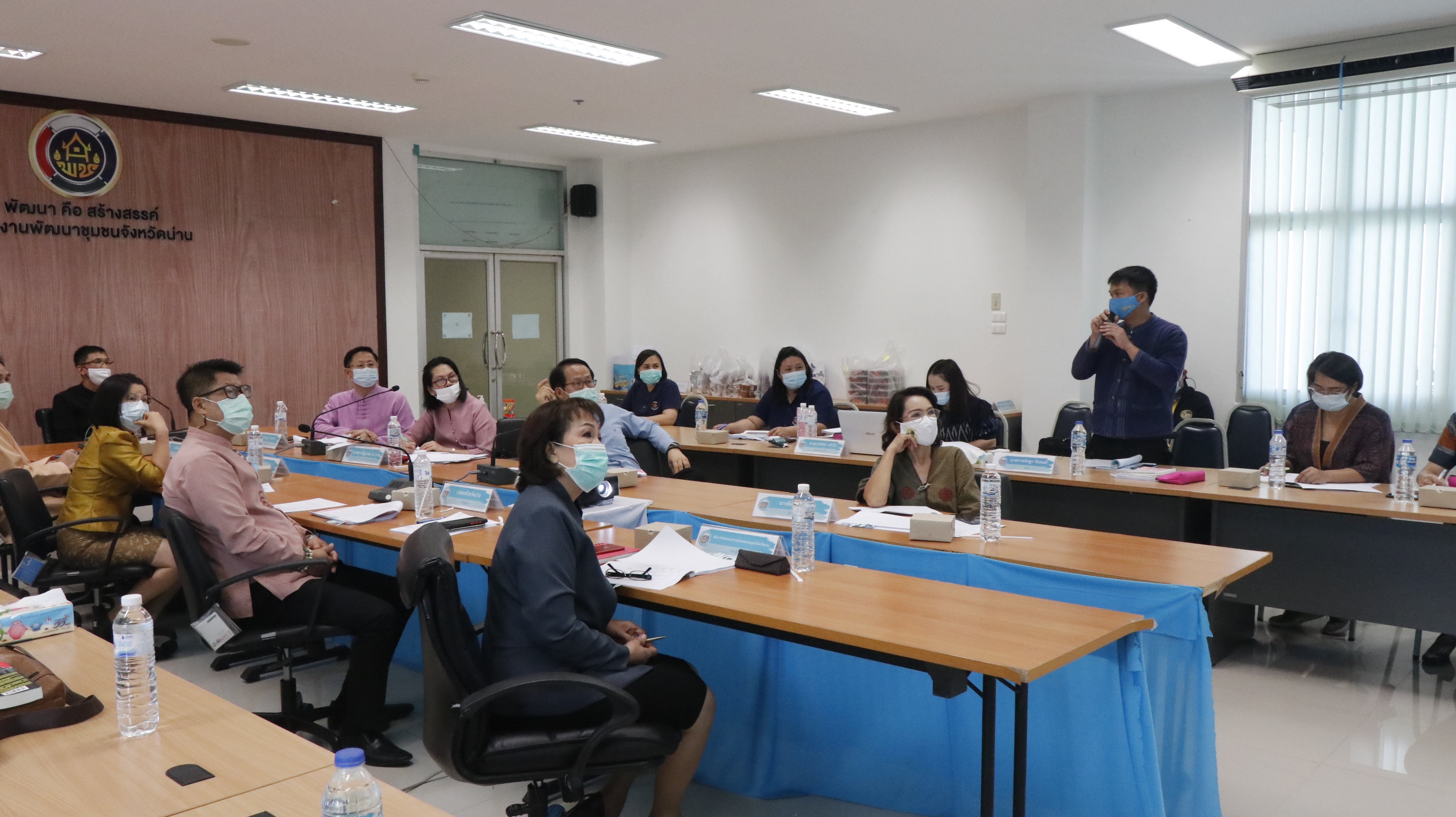 ประชุมคณะอนุกรรมการบริหารกองทุนพัฒนาบทบาทสตรีระดับจังหวัด จังหวัดน่าน พิจารณาอนุมัติโครงการที่สมาชิกขอรับการสนับสนุนงบประมาณ ครั้งที่ 6/2564