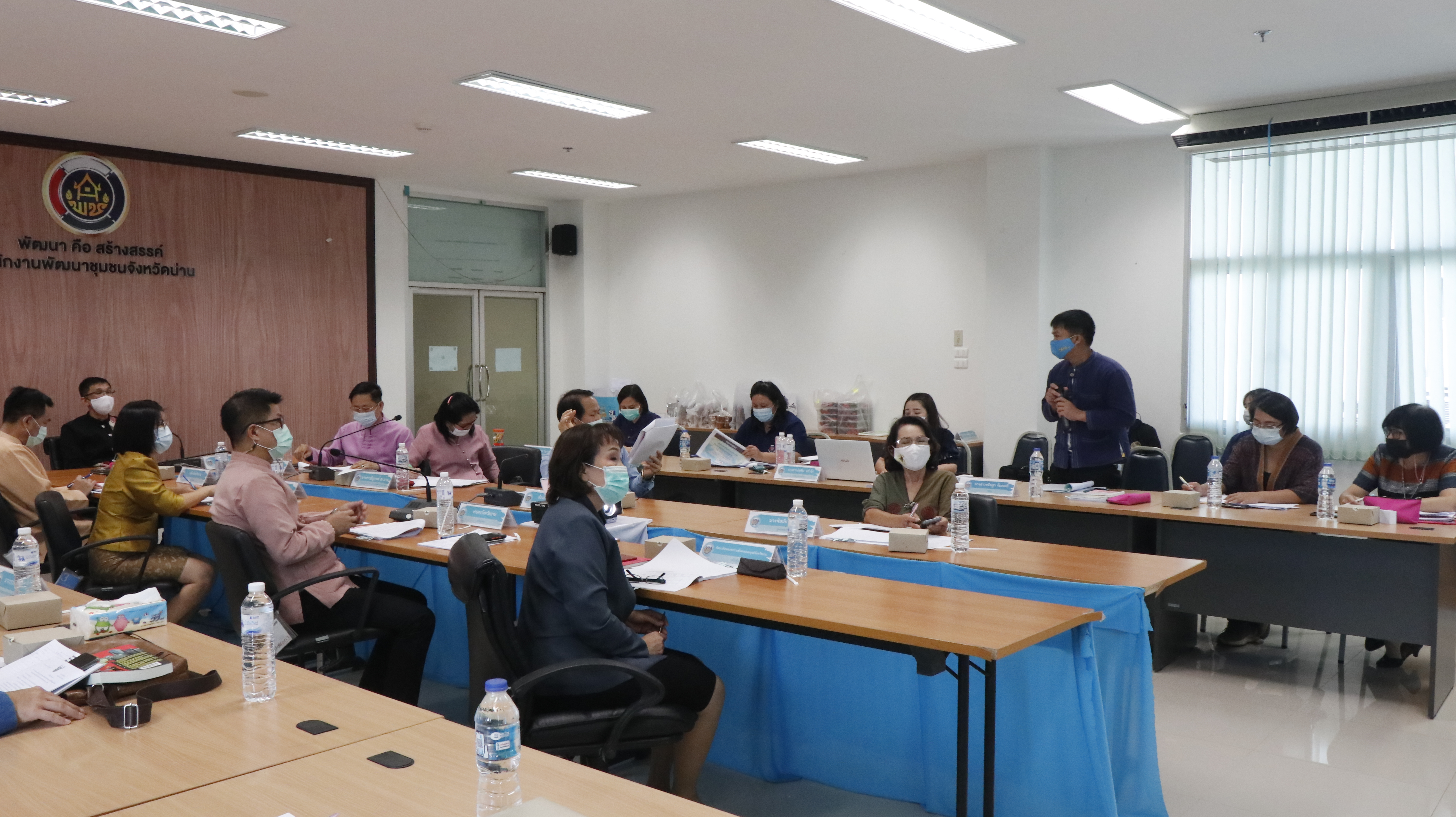 ประชุมคณะอนุกรรมการบริหารกองทุนพัฒนาบทบาทสตรีระดับจังหวัด จังหวัดน่าน พิจารณาอนุมัติโครงการที่สมาชิกขอรับการสนับสนุนงบประมาณ ครั้งที่ 6/2564