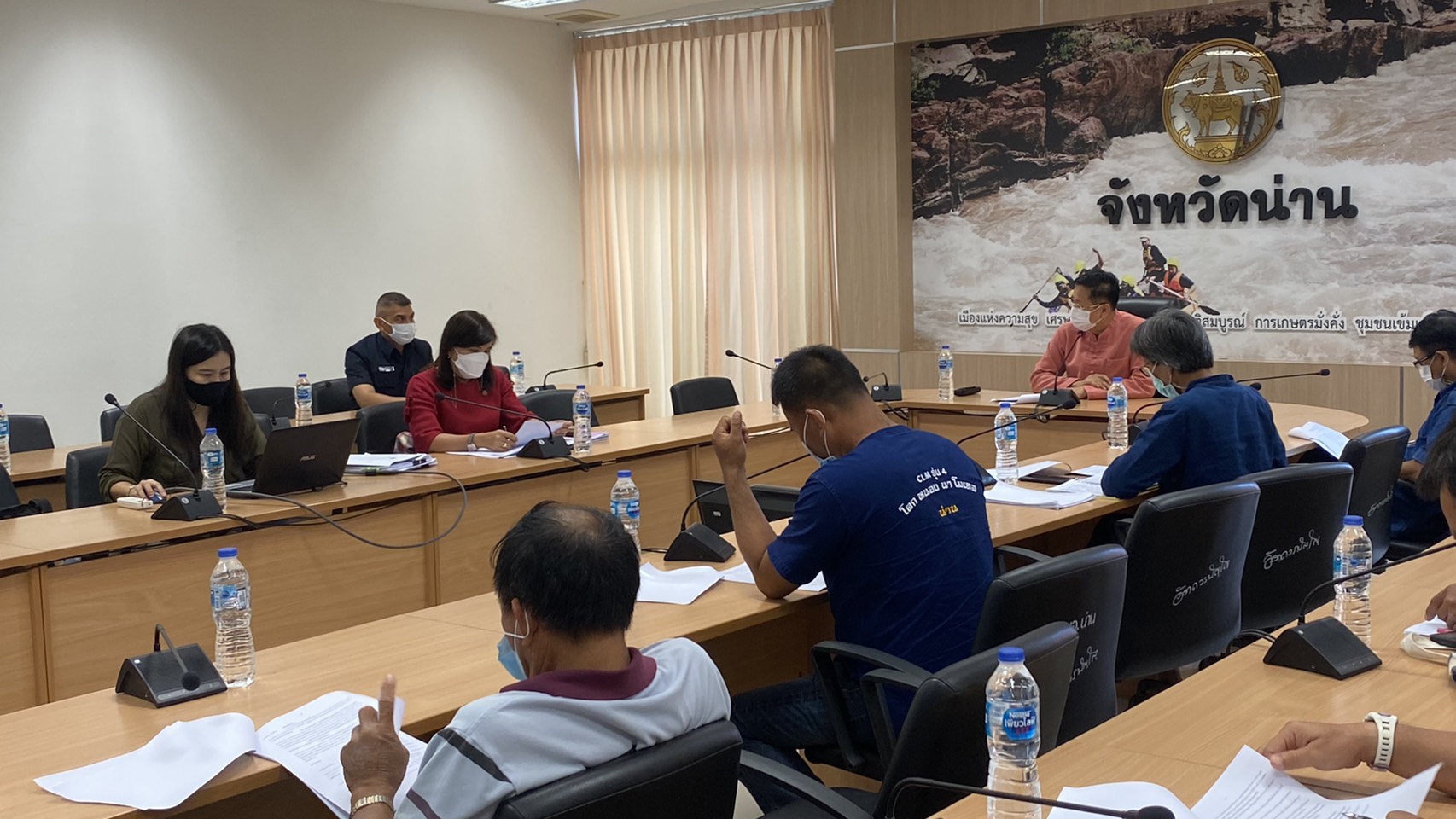 พัฒนาชุมชนจังหวัดน่าน@ ประชุมติดตามความก้าวหน้าพื้นที่ต้นแบบการพัฒนาคุณภาพชีวิตามหลักทฤษฎีใหม่ ประยุกต์สู่ “โคก หนอง นา โมเดล” พัฒนาชุมชนน่าน