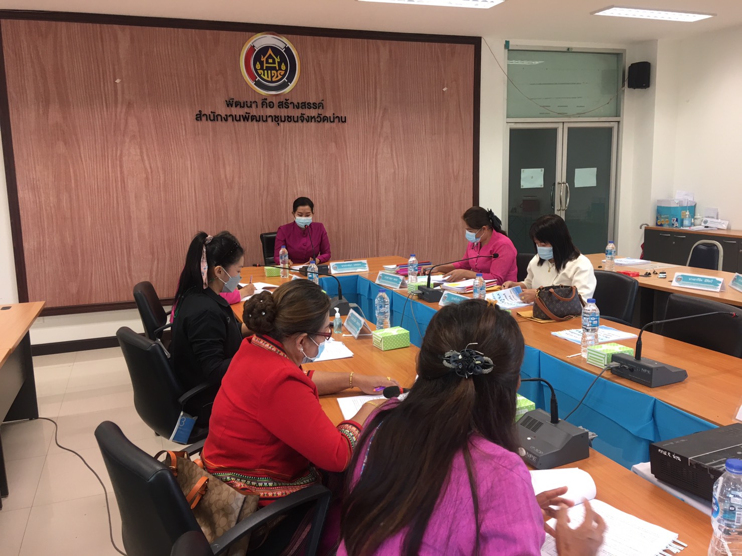 สำนักงานกองทุนพัฒนาบทบาทสตรี จังหวัดน่าน ดำเนินการประชุมคณะทำงานขับเคลื่อนกองทุนพัฒนาบทบาทสตรีระดับจังหวัด จังหวัดน่าน ครั้งที่ 7/2564