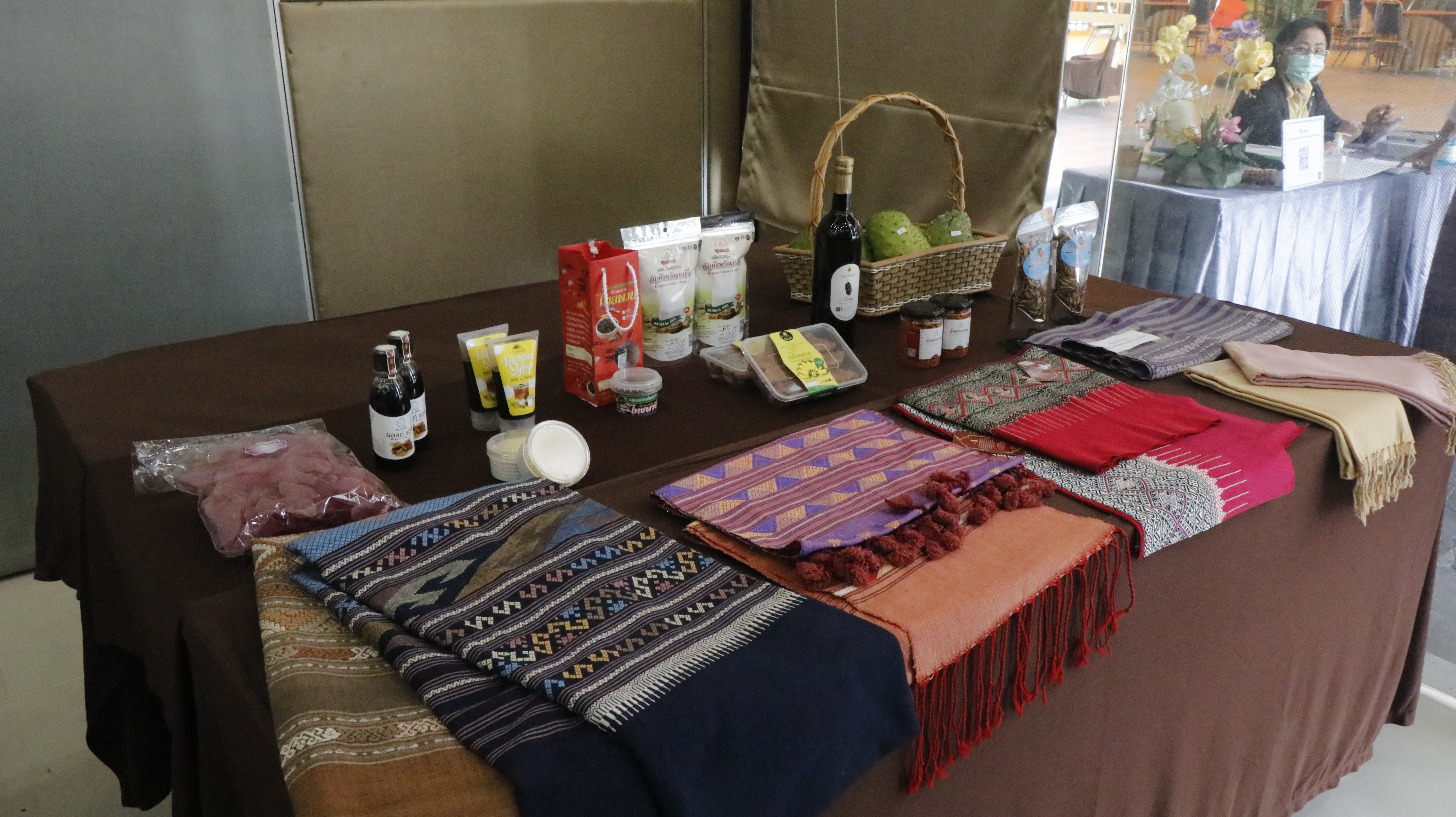 พช.น่าน ประชุมเชิงปฏิบัติการและให้คำปรึกษาการพัฒนายกระดับคุณภาพมาตรฐานผลิตภัณฑ์ OTOP จังหวัดน่าน