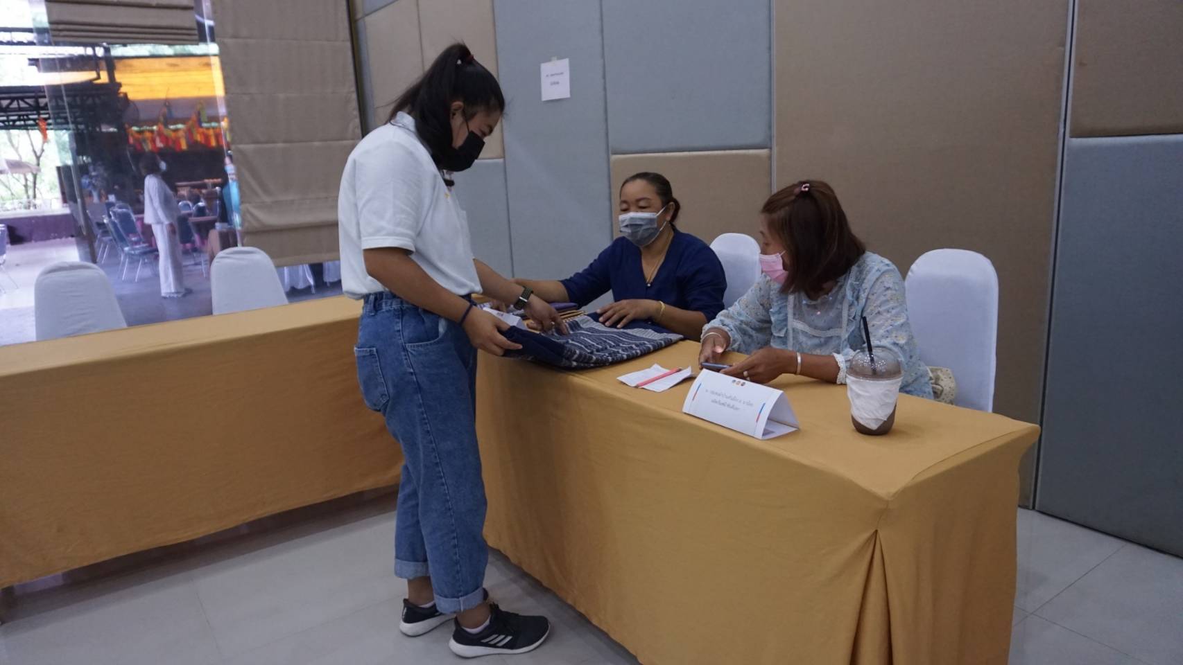 ?พช. น่าน ประชุมนำเสนอรูปแบบบรรจุภัณฑ์ ตามโครงการพัฒนาผลิตภัณฑ์ OTOP โดยเครือข่ายองค์ความรู้ KBO จังหวัดน่าน