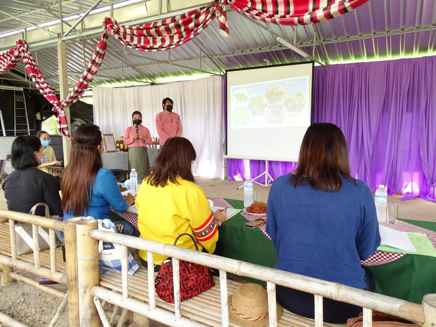 พช.น่าน :  คัดสรรกิจกรรมพัฒนาชุมชนดีเด่น ระดับจังหวัด ประจำปี 2564 ประเภทครัวเรือนสัมมาชีพชุมชนตัวอย่าง ดีเด่นระดับจังหวัด