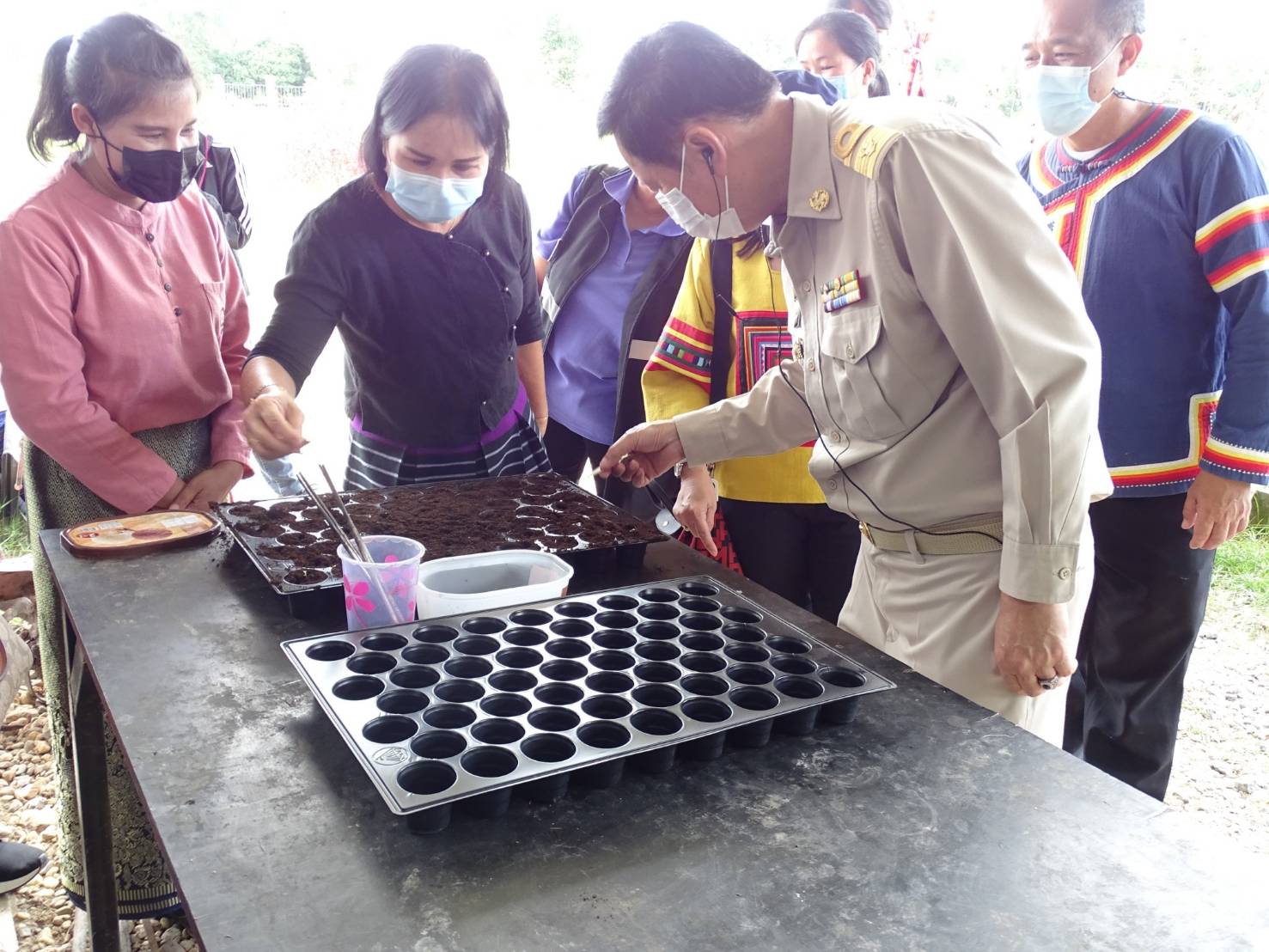 พช.น่าน :  คัดสรรกิจกรรมพัฒนาชุมชนดีเด่น ระดับจังหวัด ประจำปี 2564 ประเภทครัวเรือนสัมมาชีพชุมชนตัวอย่าง ดีเด่นระดับจังหวัด